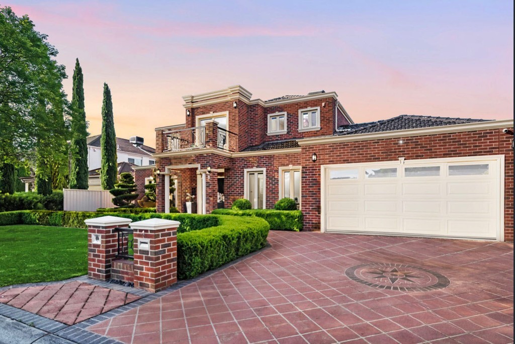 4 Jackson Place, Caroline Springs, VIC 3023