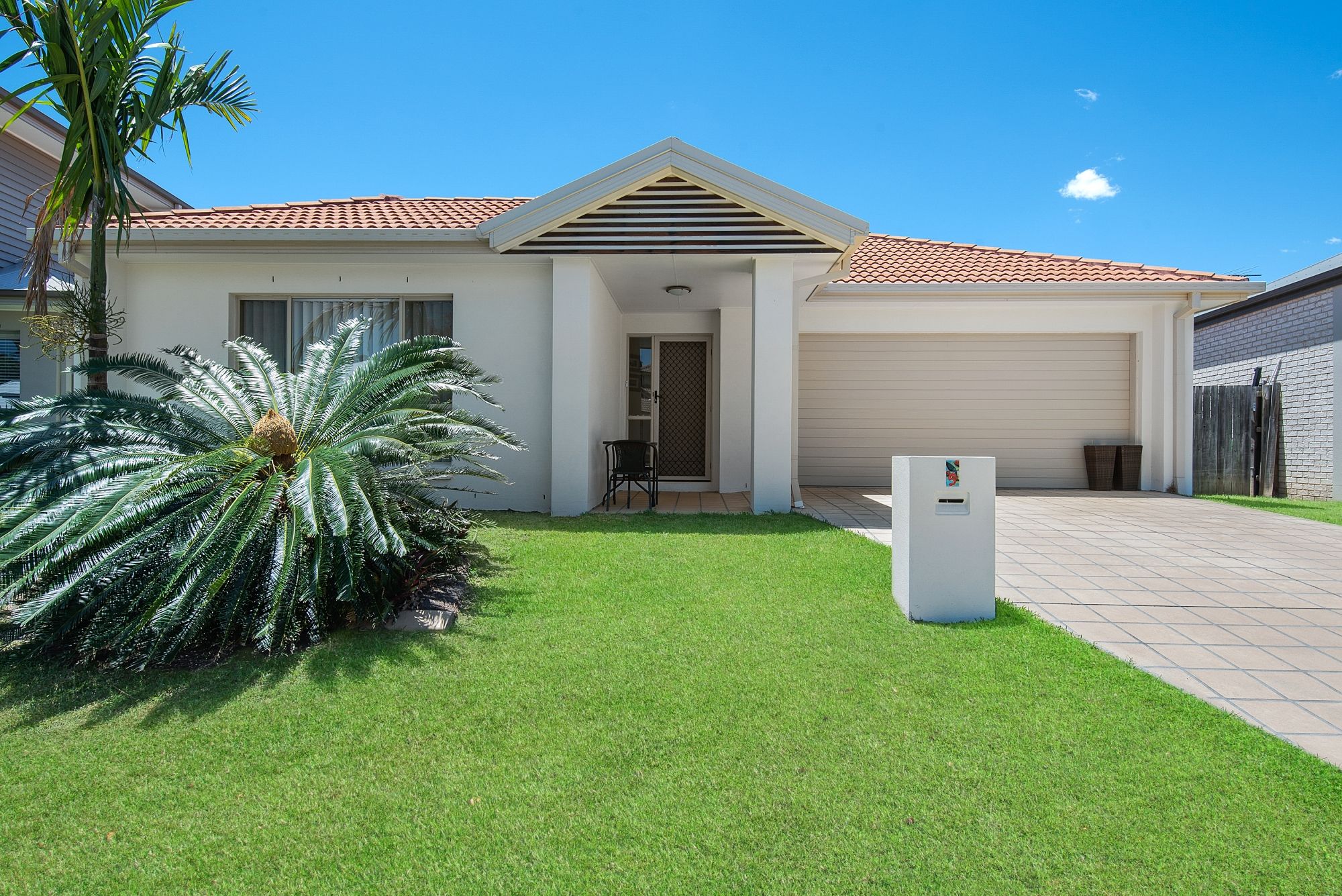 5 Silkyoak Court, North Lakes, QLD 4509