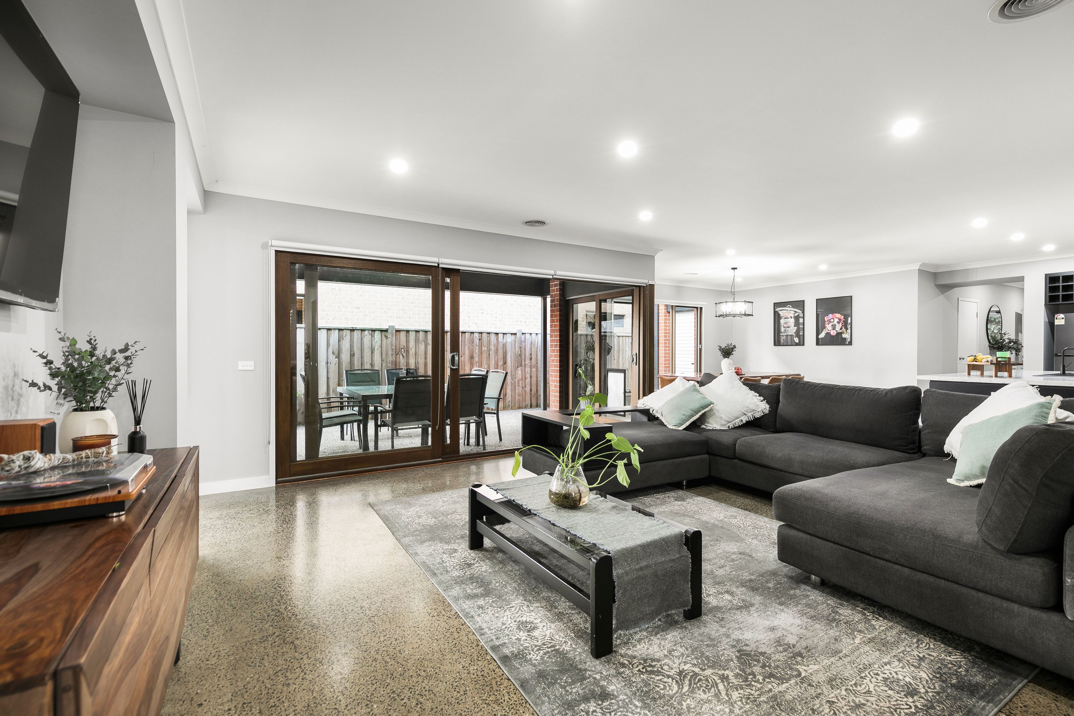 201 Forest Red Gum Drive — photo 2 of 14