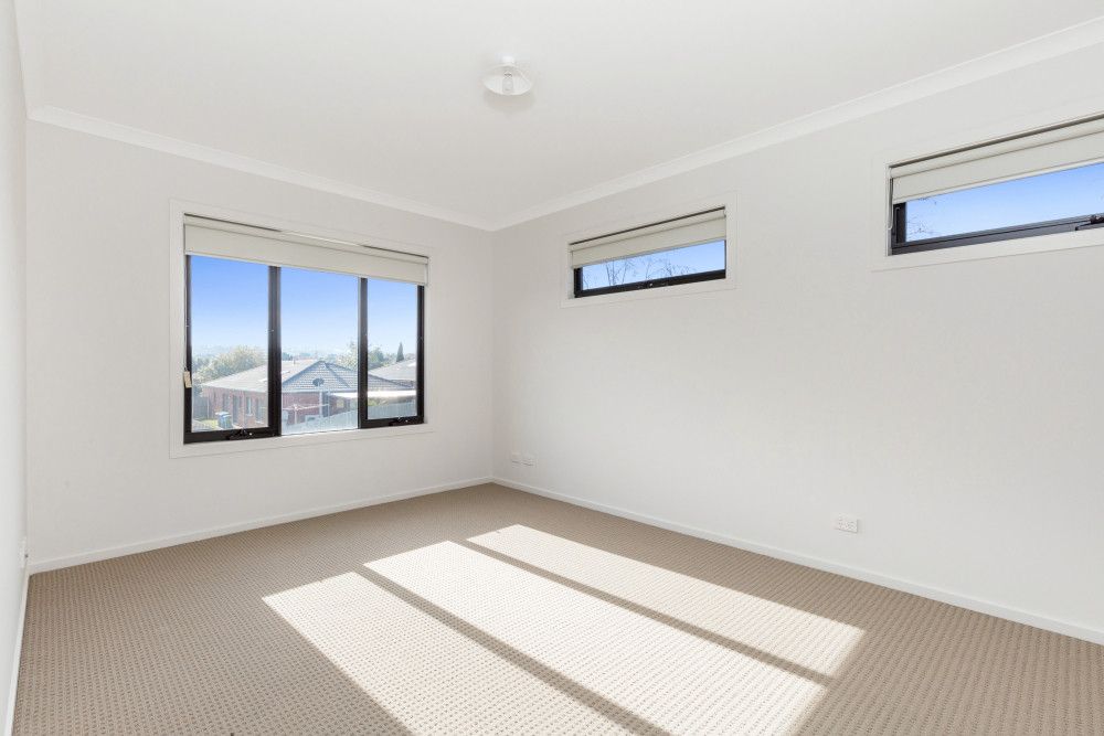 2 Burnden Close — photo 4 of 6