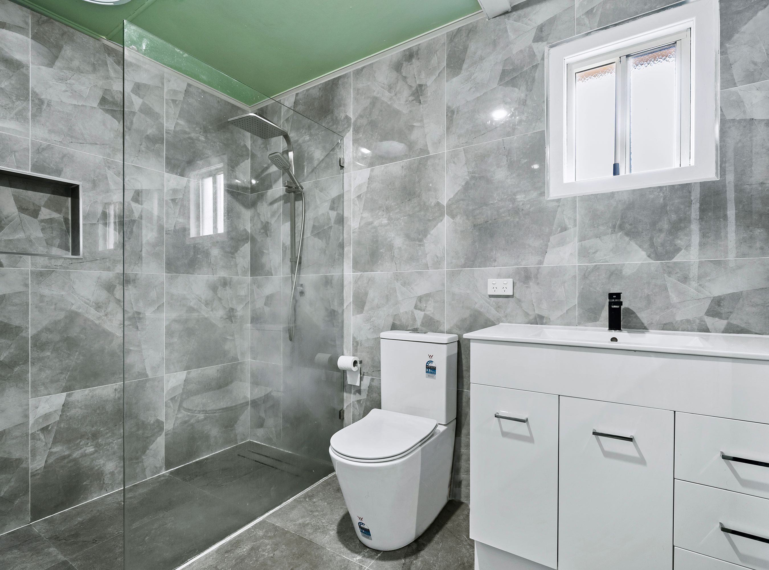 14 Challenor Street — photo 10 of 19