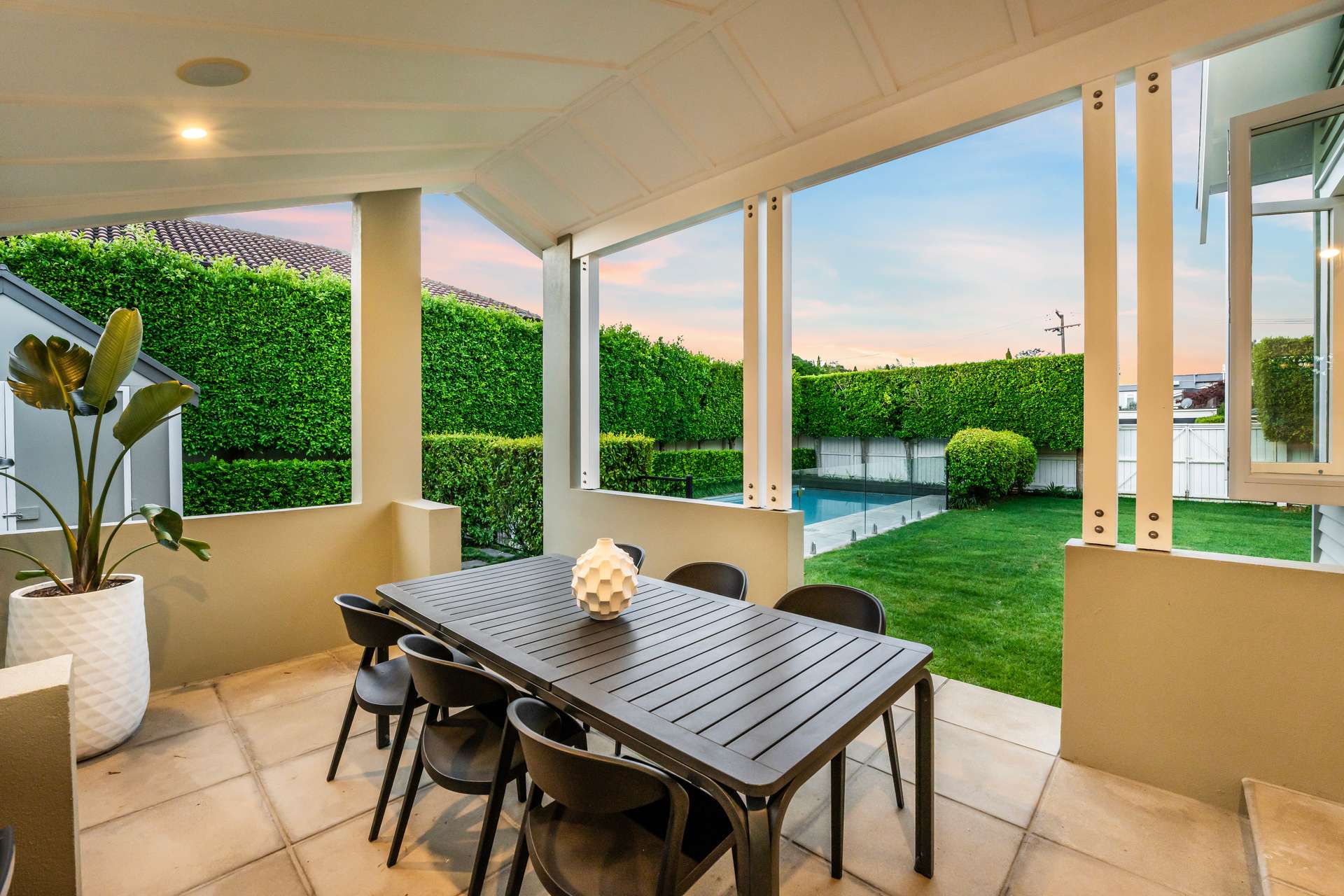 54 Lucerne Road photo 20