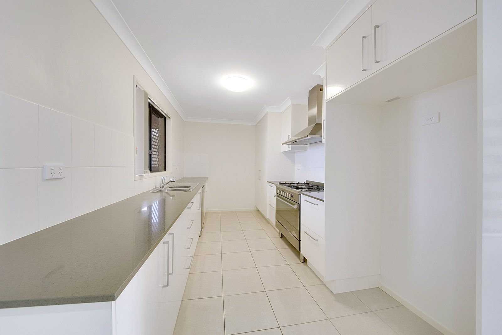 29 Briffney Street, Kirkwood, QLD 4680
