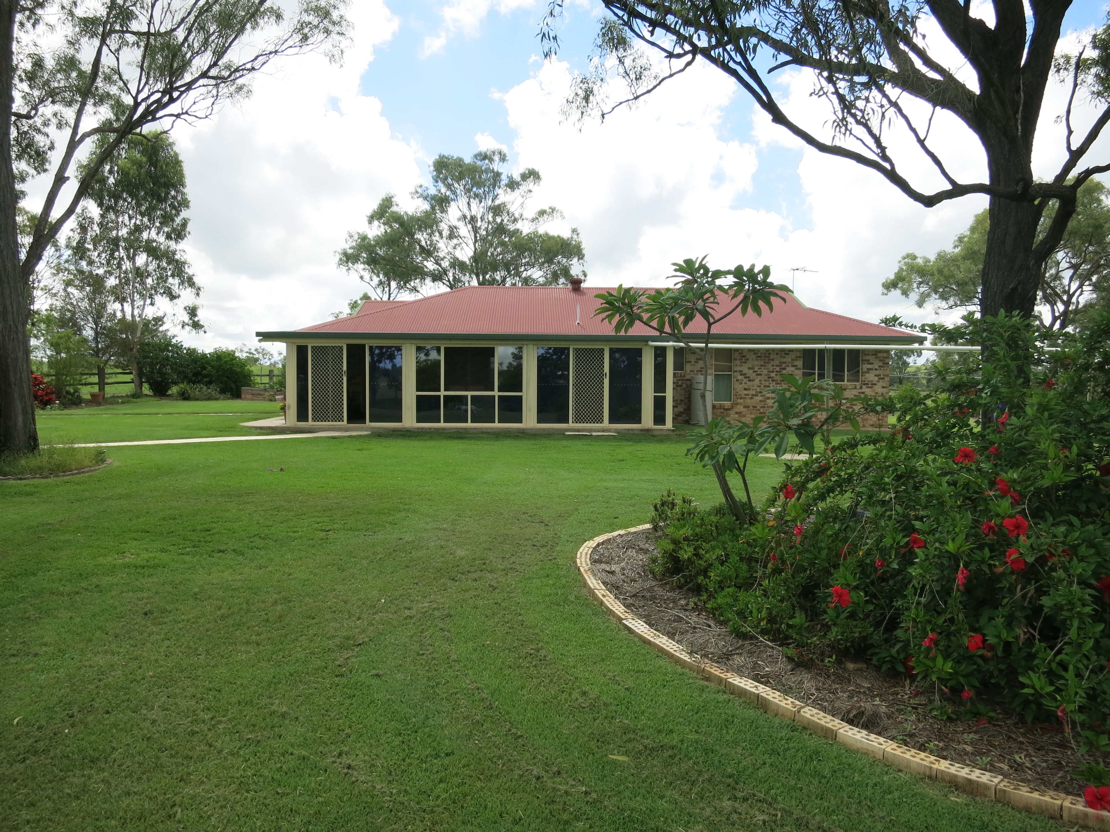 32 Rayner Road, Alton Downs, QLD 4702