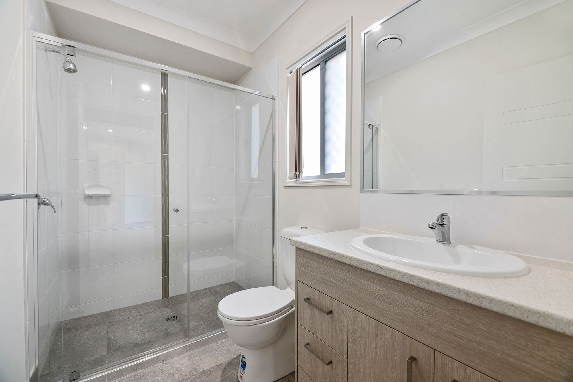 2/2A Kalimna Street — photo 5 of 6