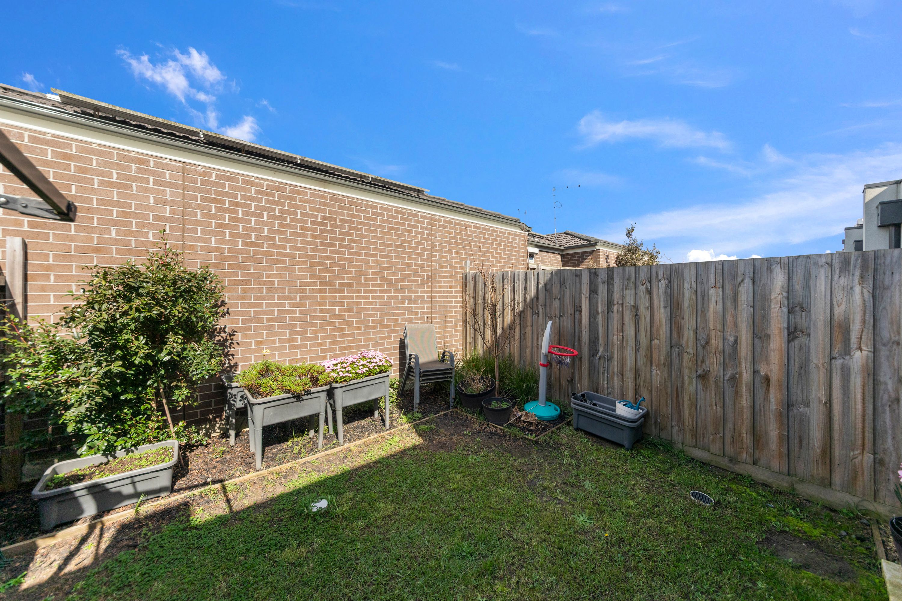 34 Hawkesbury Street — photo 15 of 20