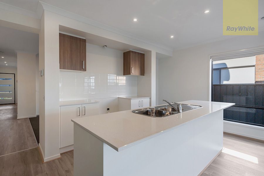 11 Angove Street, CRAIGIEBURN, VIC 3064