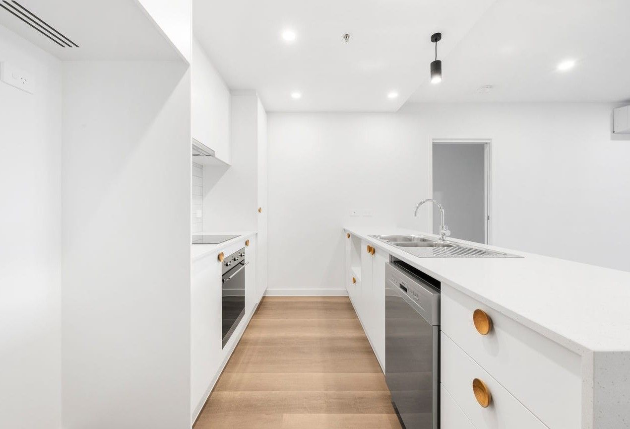 615/69 John Gorton Drive — photo 4 of 12