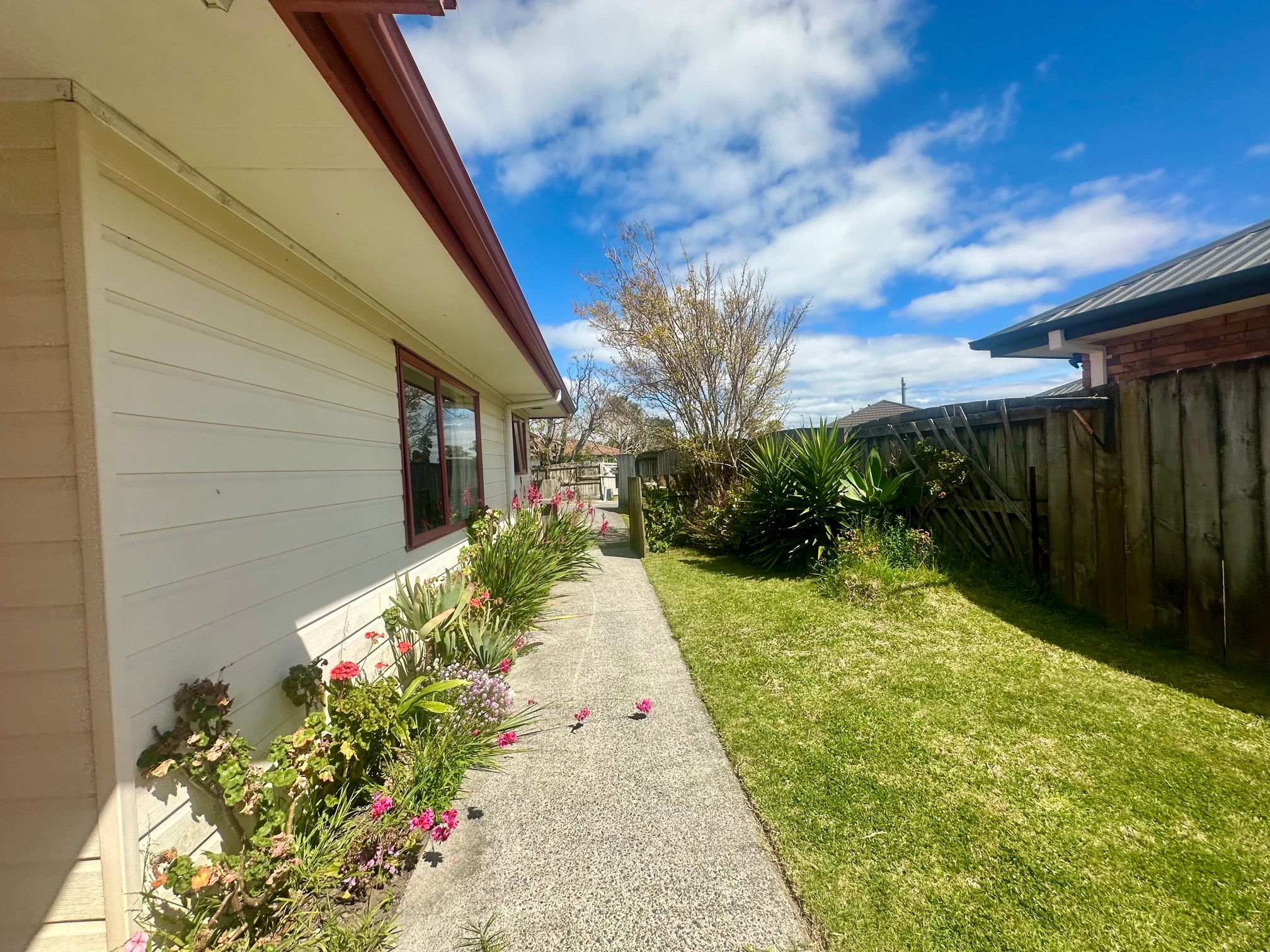 9b Lamia Grove, Papamoa, Tauranga City