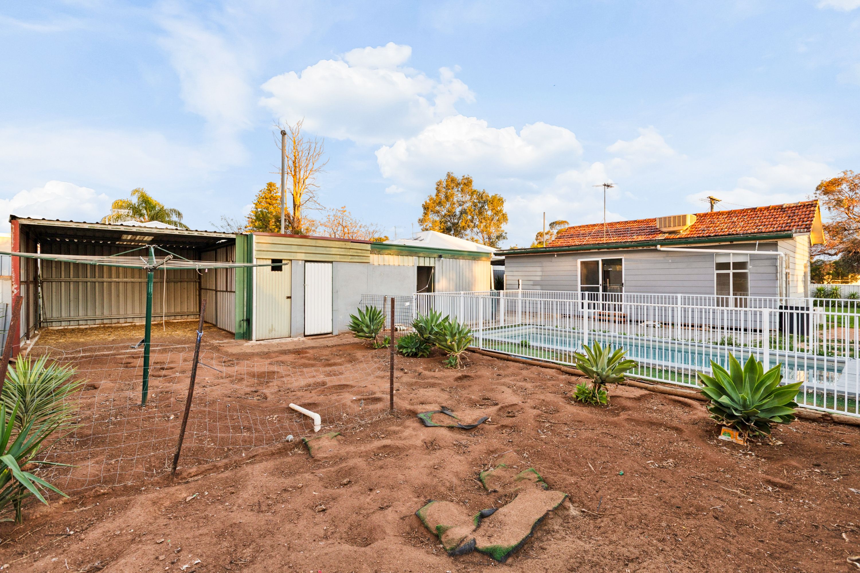 6 Loddon Avenue — photo 11 of 13