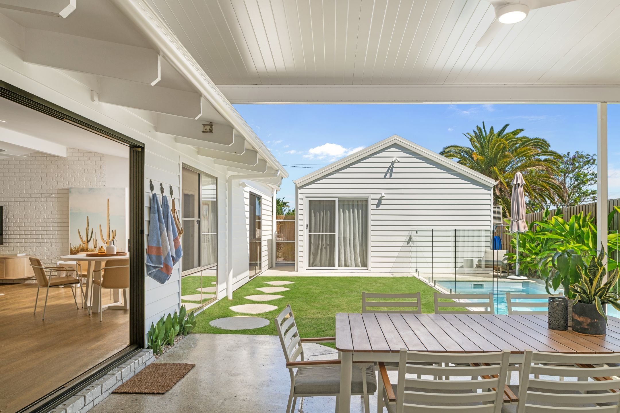 8 Poinciana Avenue, Mooloolaba, QLD 4557