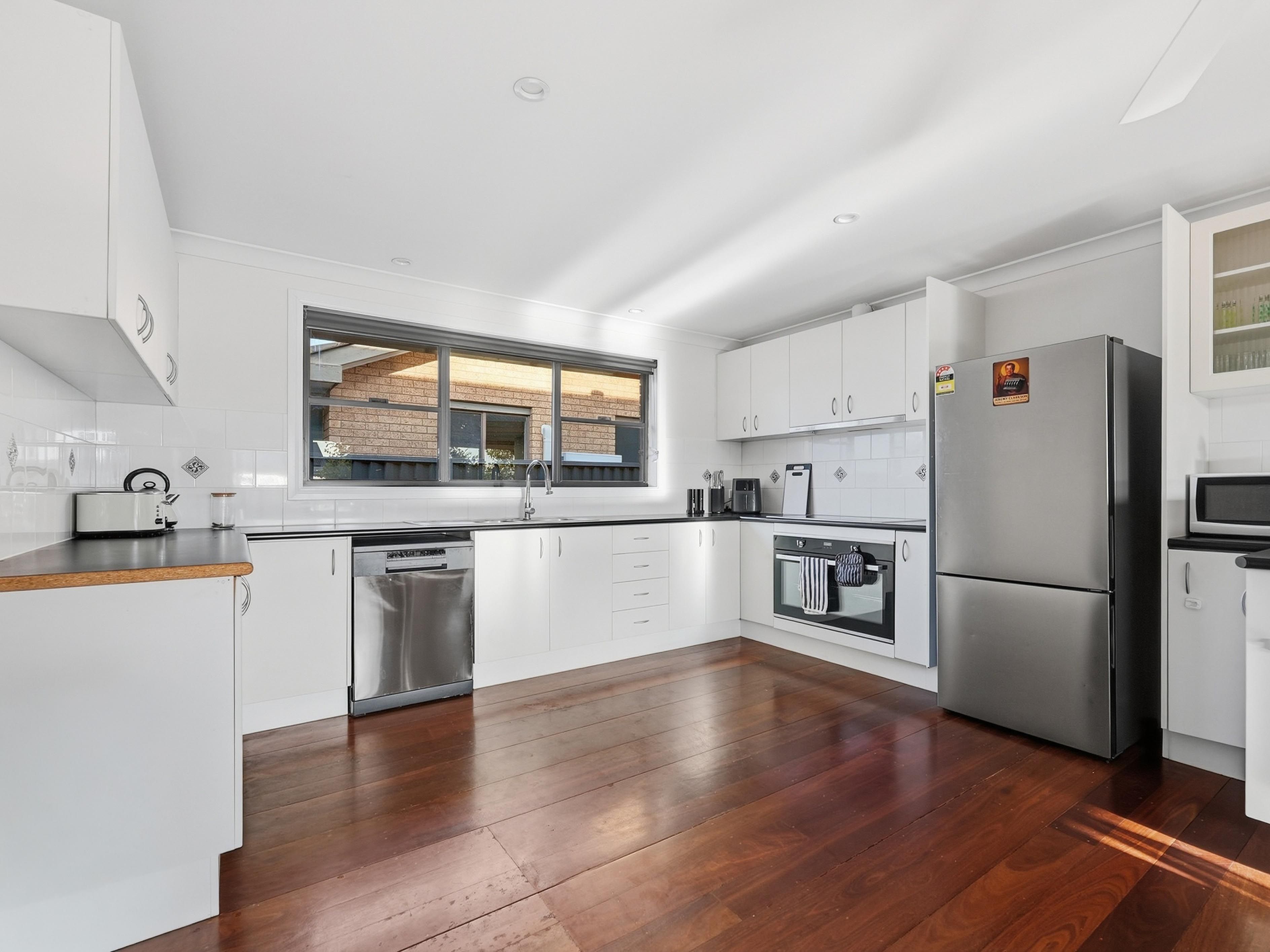 73 Loren Street — photo 3 of 16