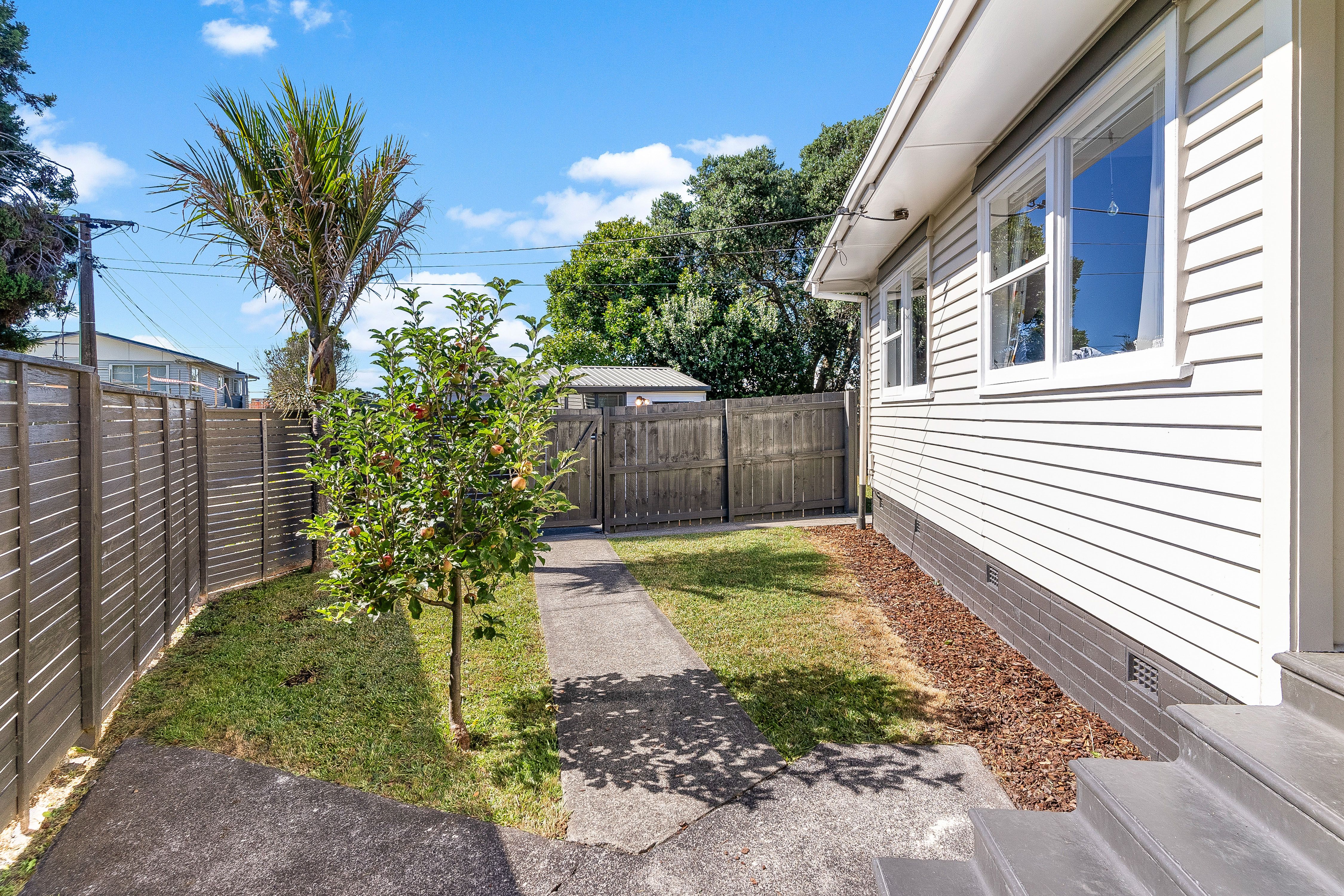 94 Tirimoana Road, Te Atatu South, Waitakere City