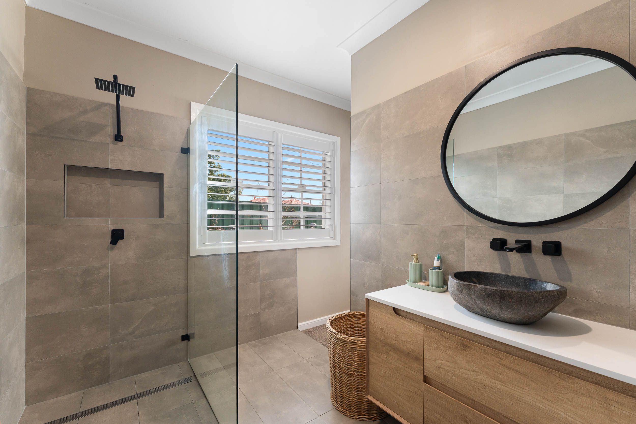 131 Kinghorne Street — photo 9 of 19