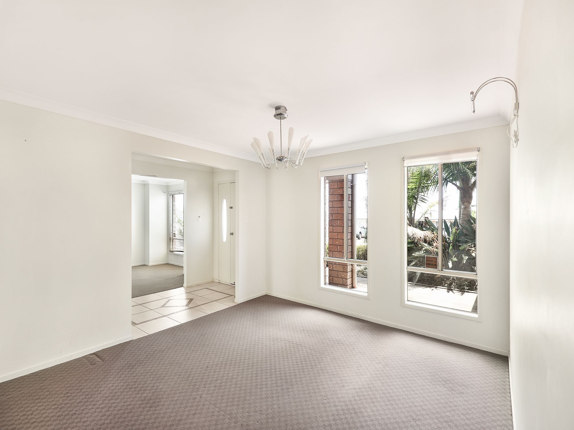 10 Sunset Drive, Glenvale, QLD 4350
