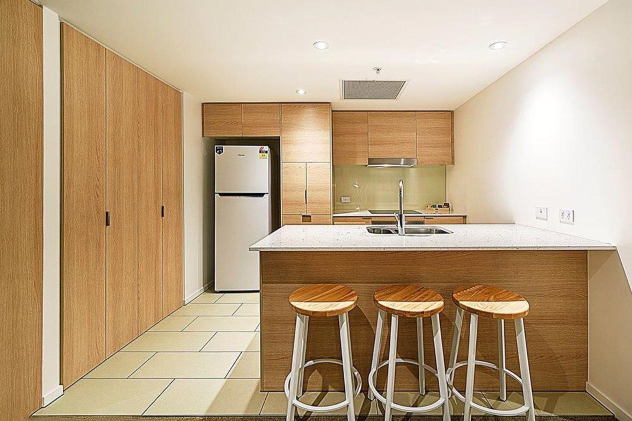2701/2663 Gold Coast Highway, Broadbeach, QLD 4218