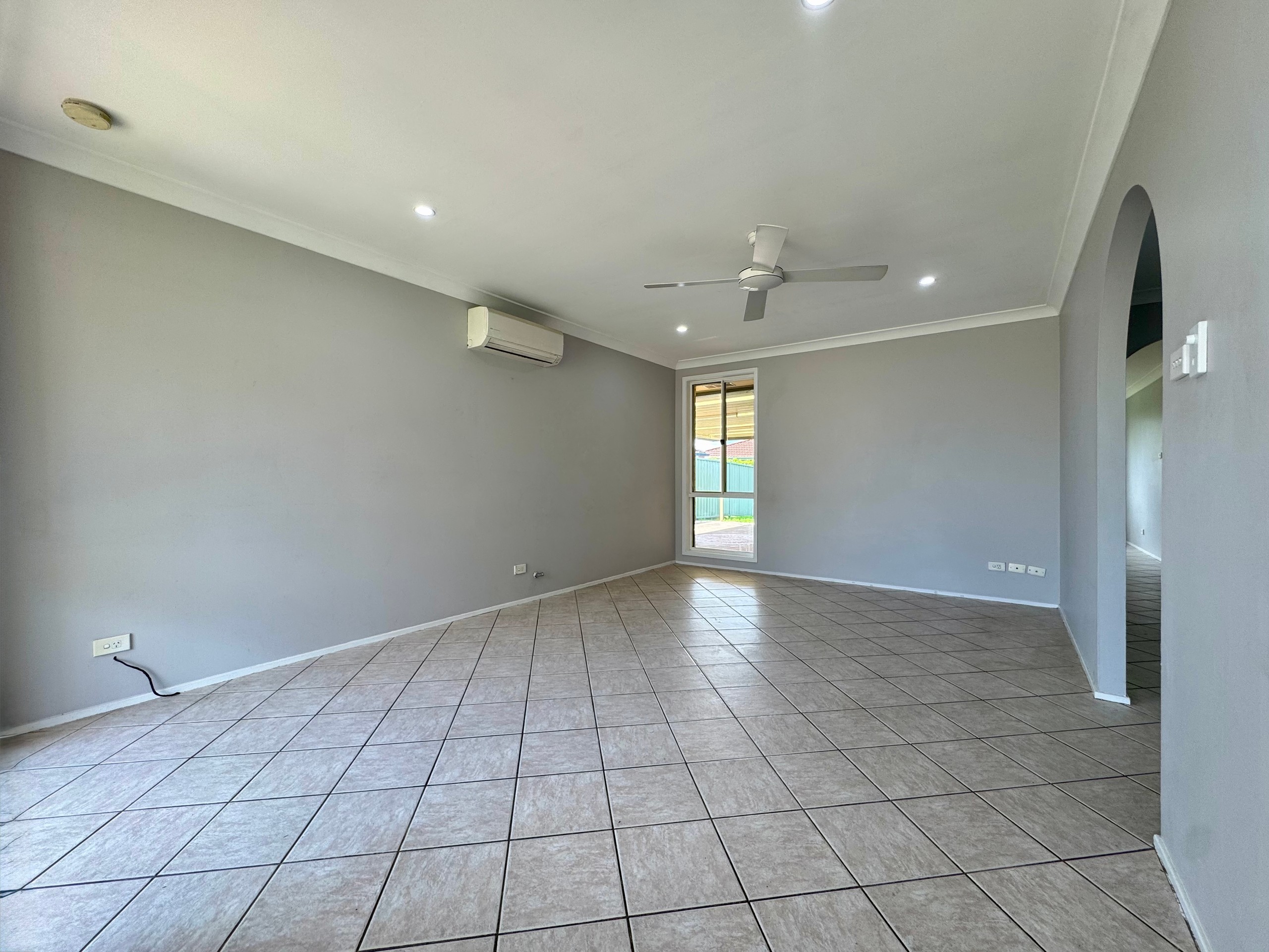 16 Wolara Avenue, Glenmore Park, NSW 2745