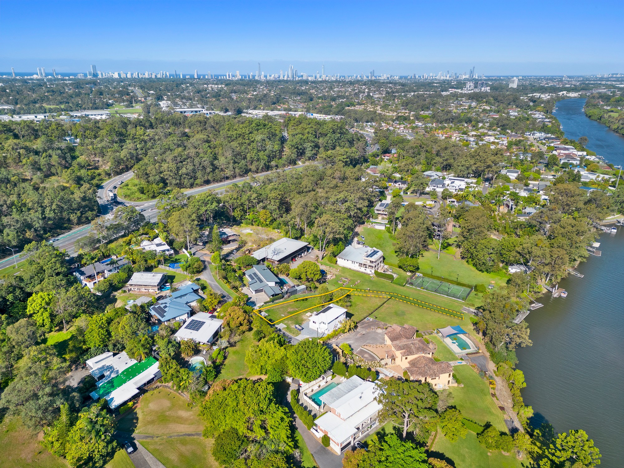 12 Burnside Court, Ashmore, QLD 4214