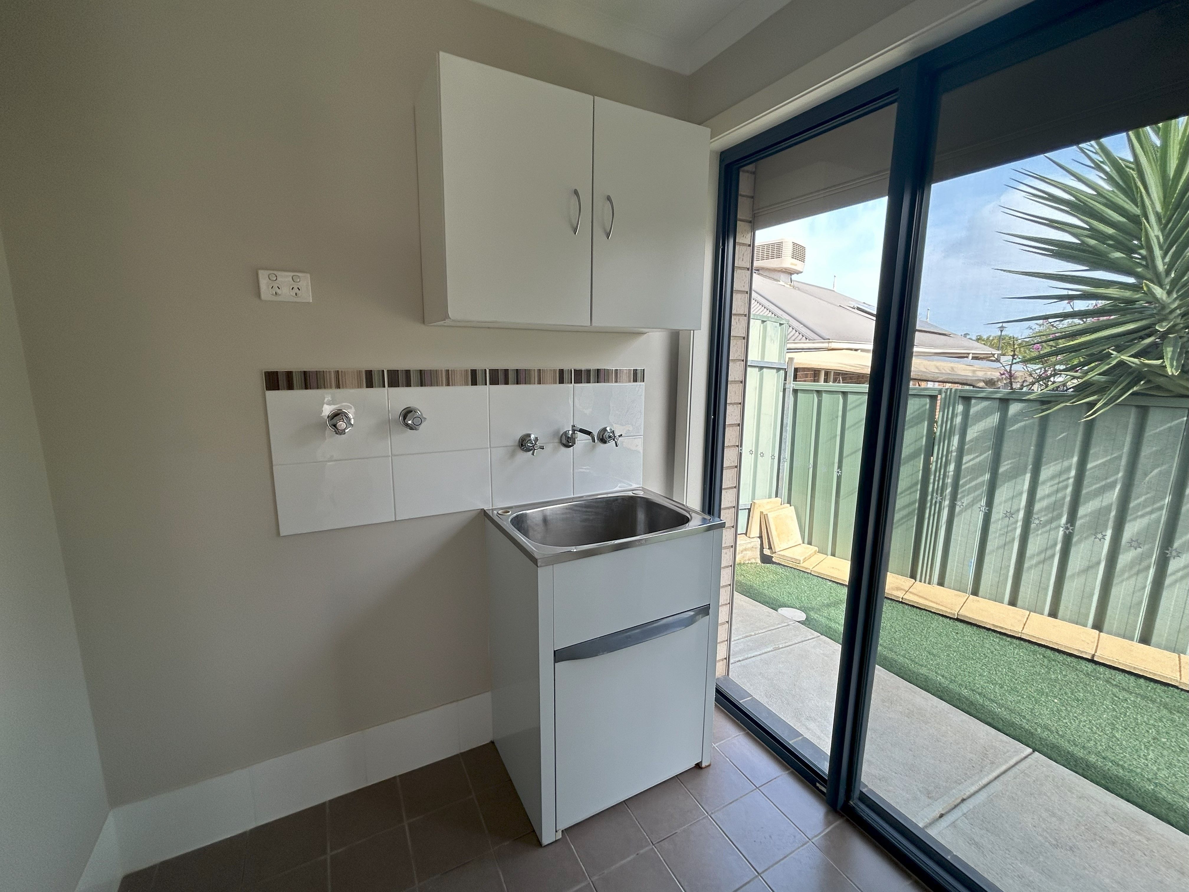 34 Trafalgar Drive — photo 7 of 9
