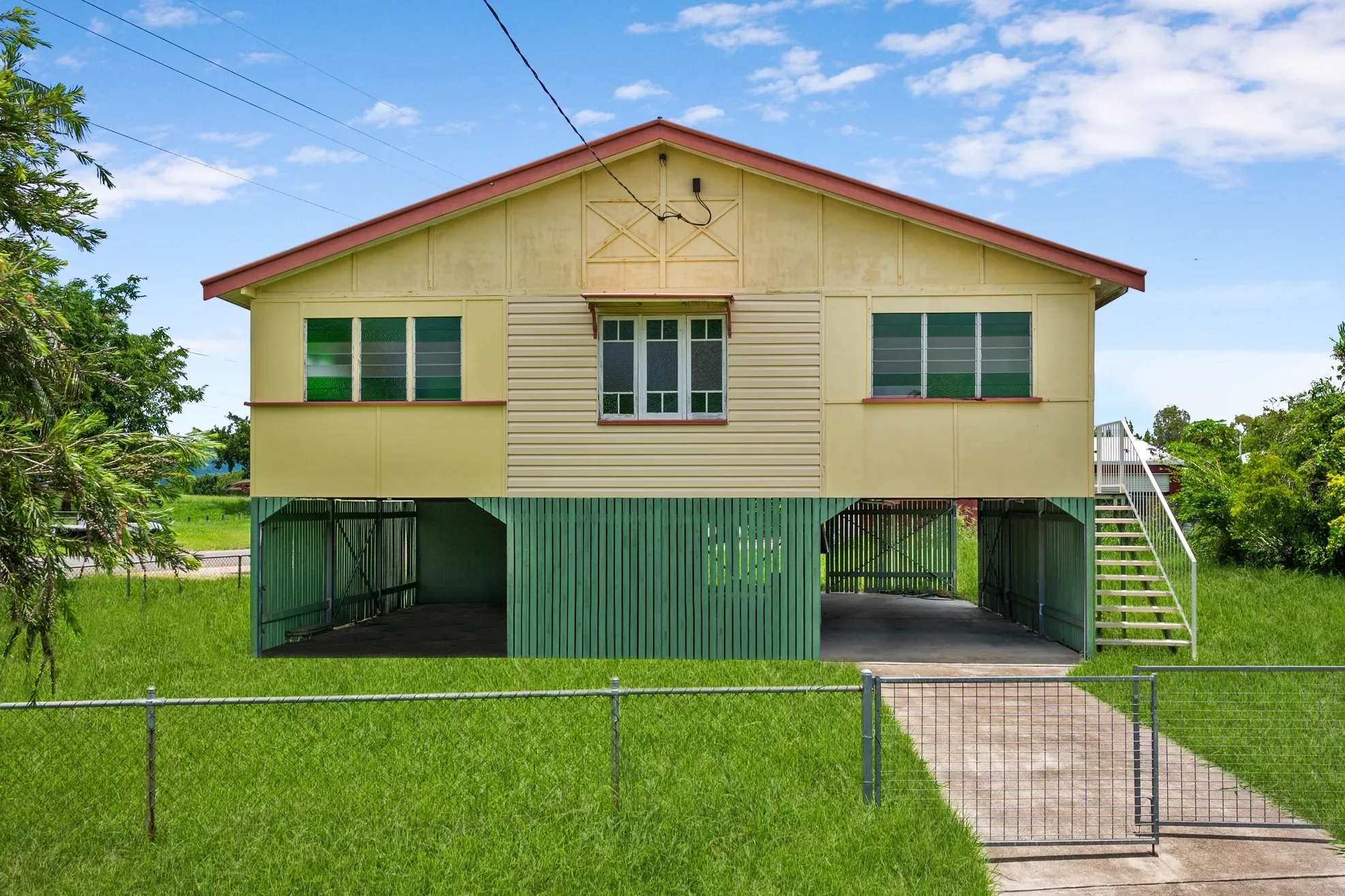 72 Ahearne Street, Hermit Park, QLD 4812