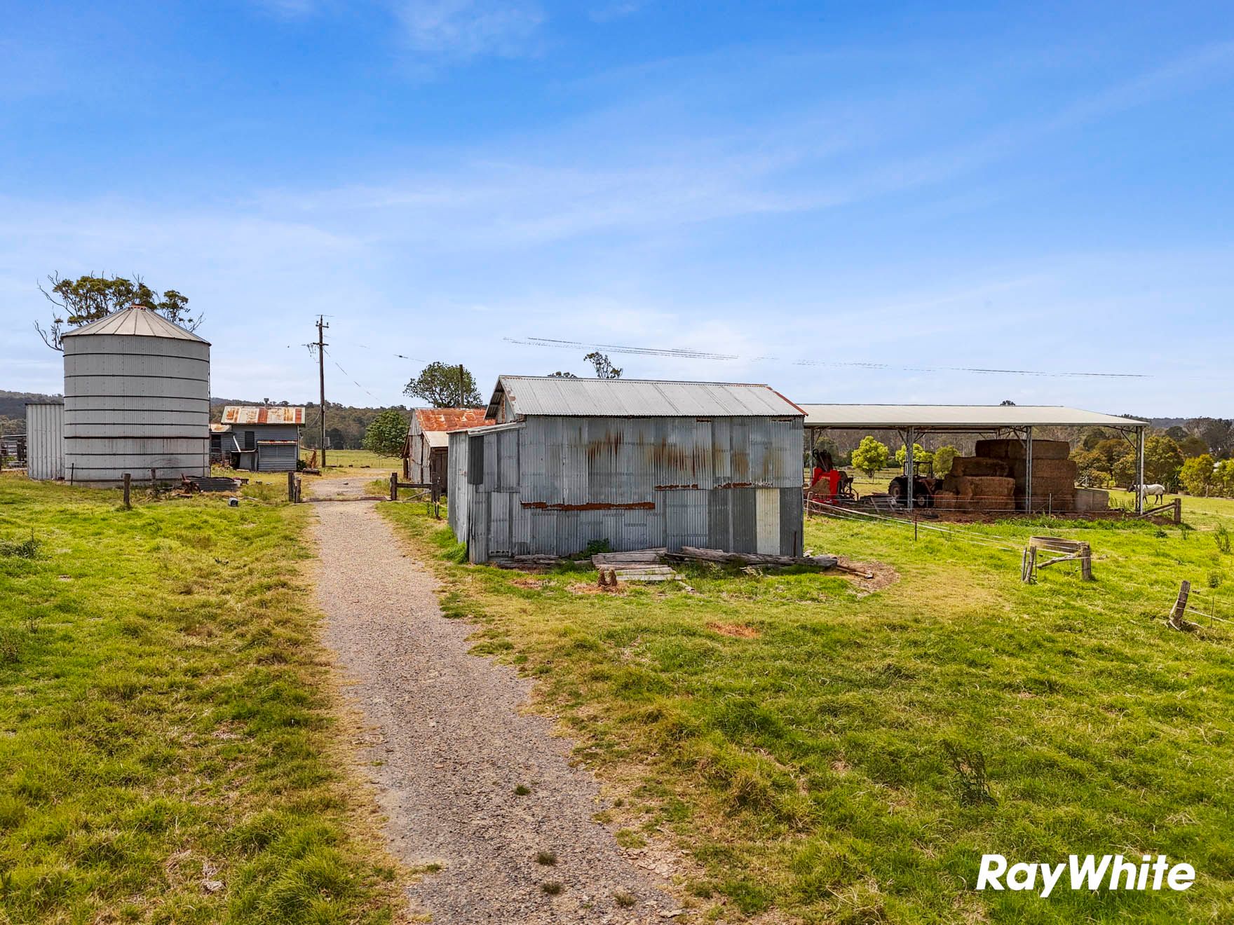 8 Glenduart Grove — photo 4 of 30