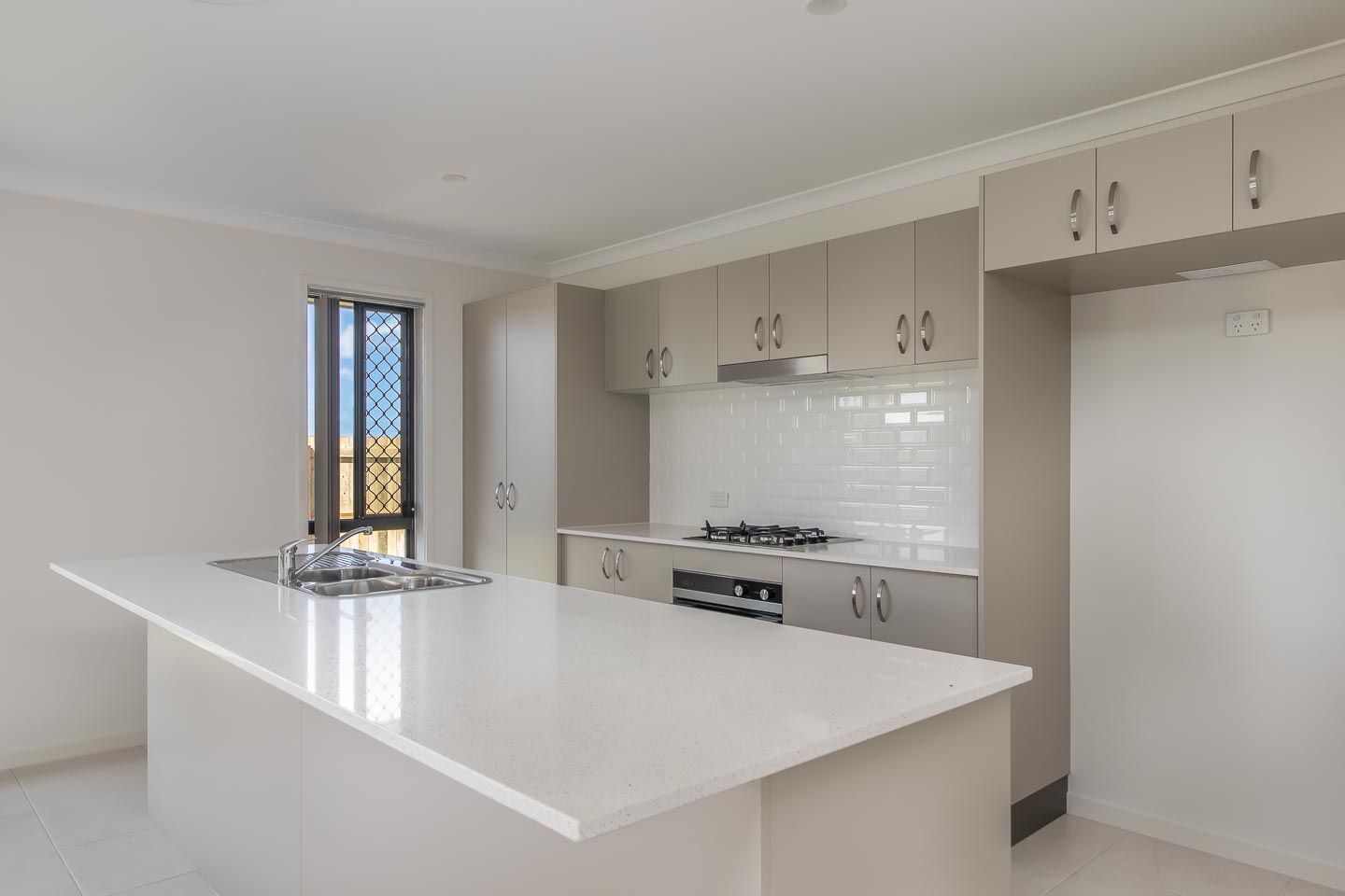 3 Marine Court, Urangan, QLD 4655