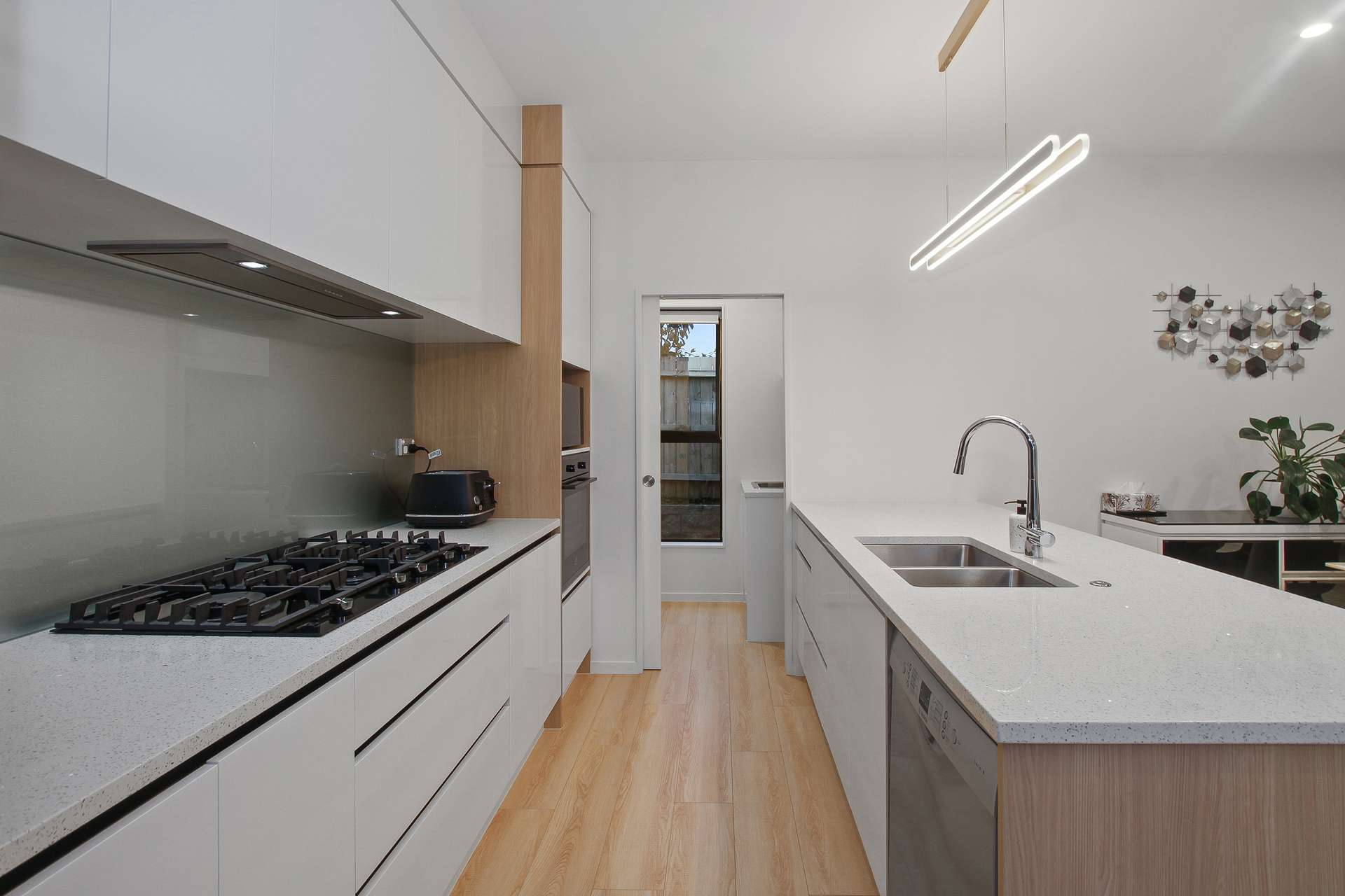 118D Mount Smart Road photo 9