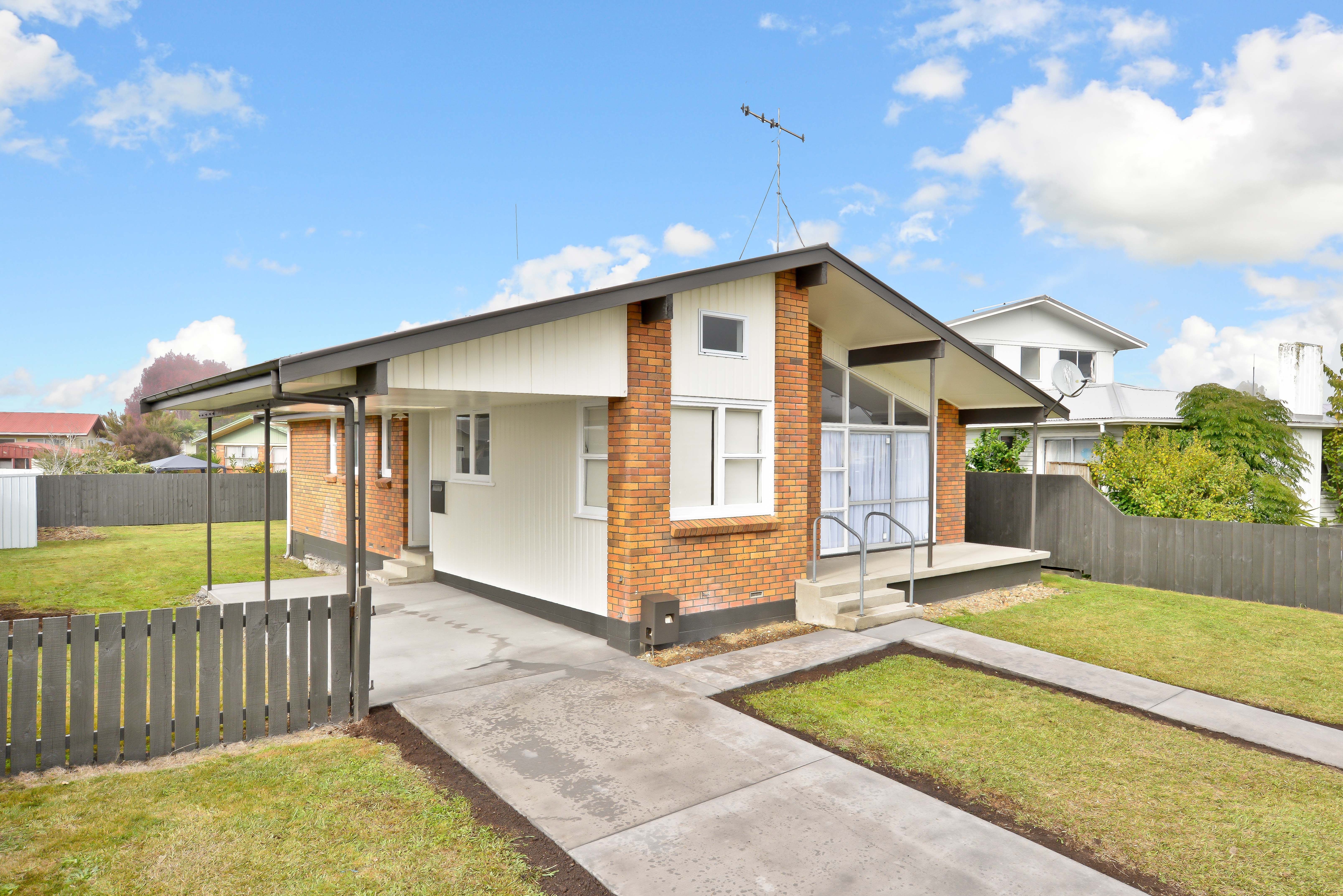 9 Margaret Place, Deanwell, Hamilton City