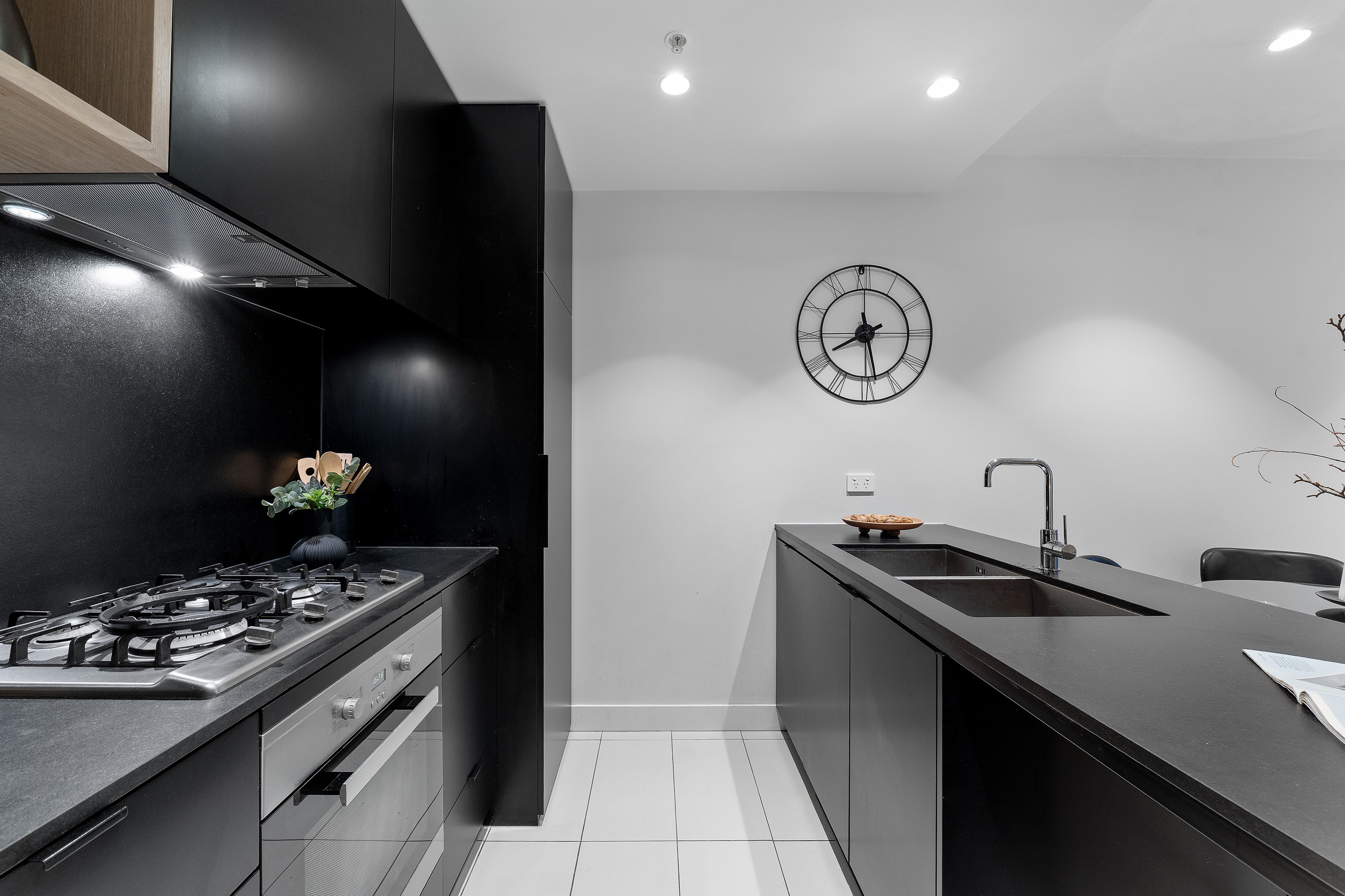 G4/25 Trent Street — photo 4 of 10