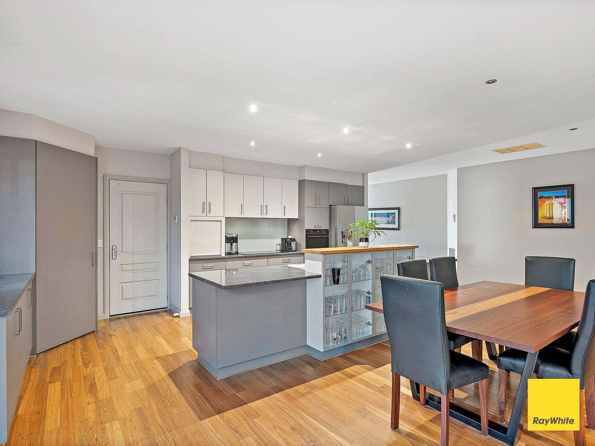 26 Lorikeet Avenue — photo 7 of 19