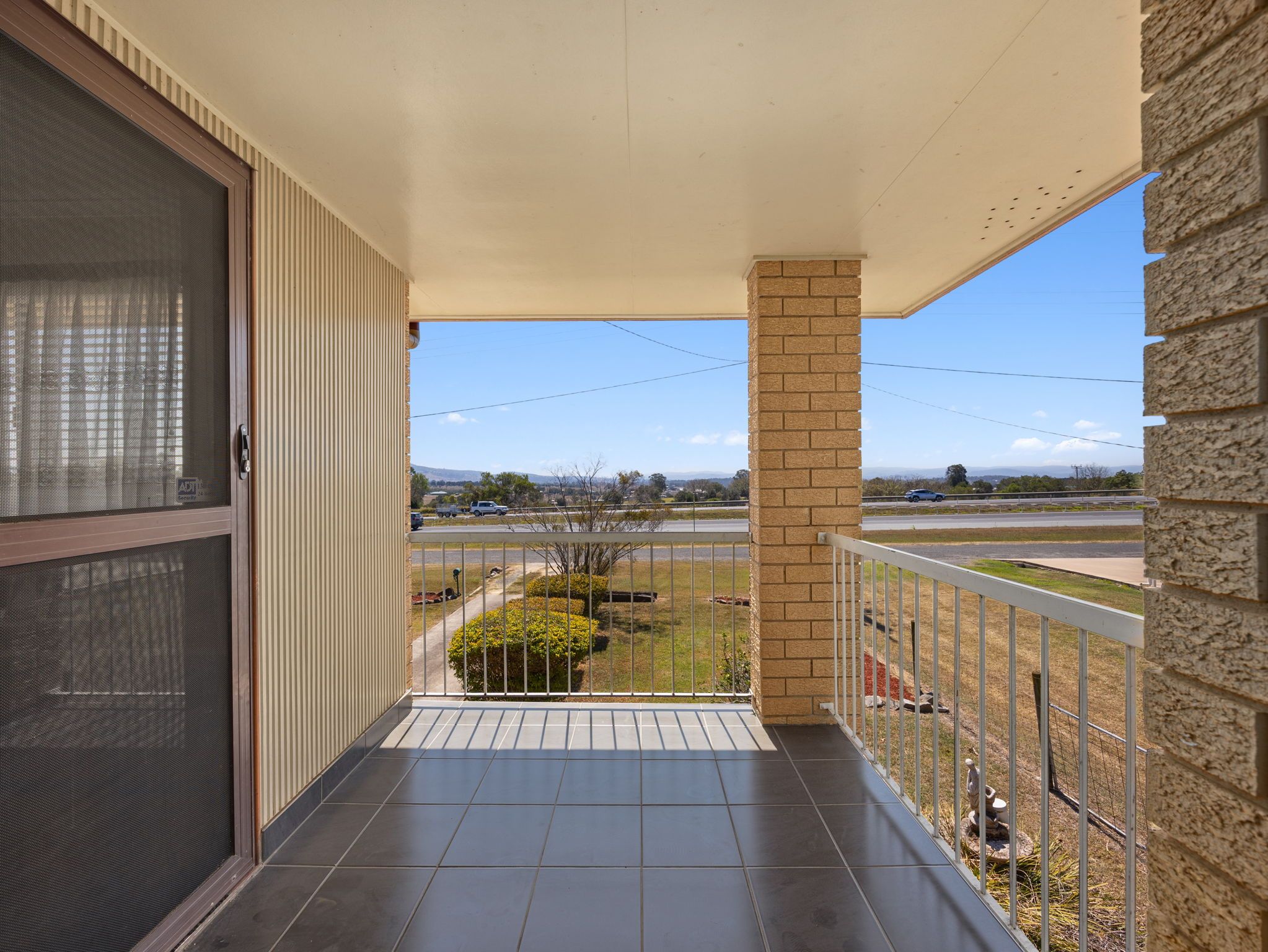 2330 Warrego Highway — photo 6 of 24
