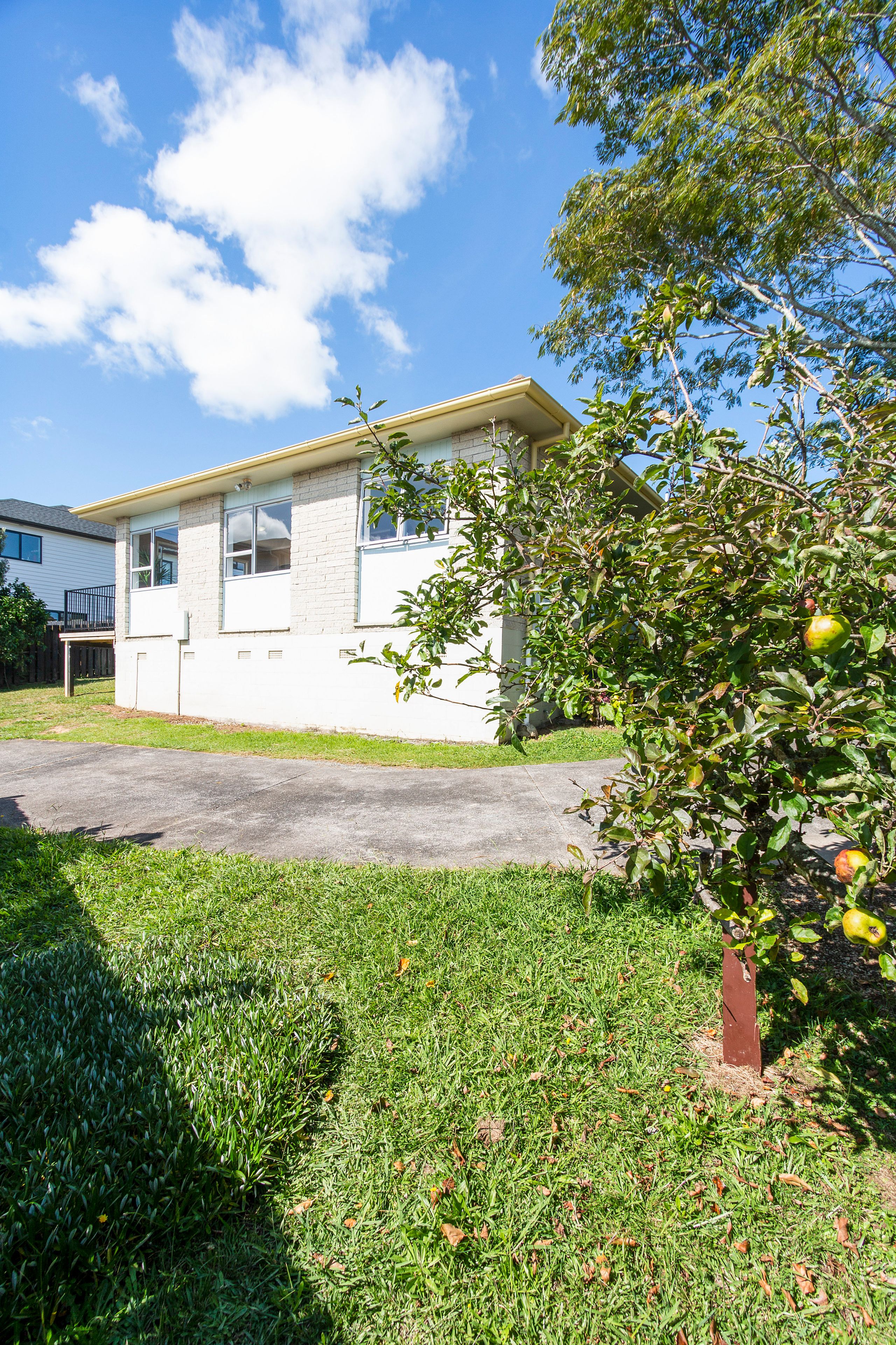 1/12 Dalwhinnie Parade, Highland Park, Manukau City