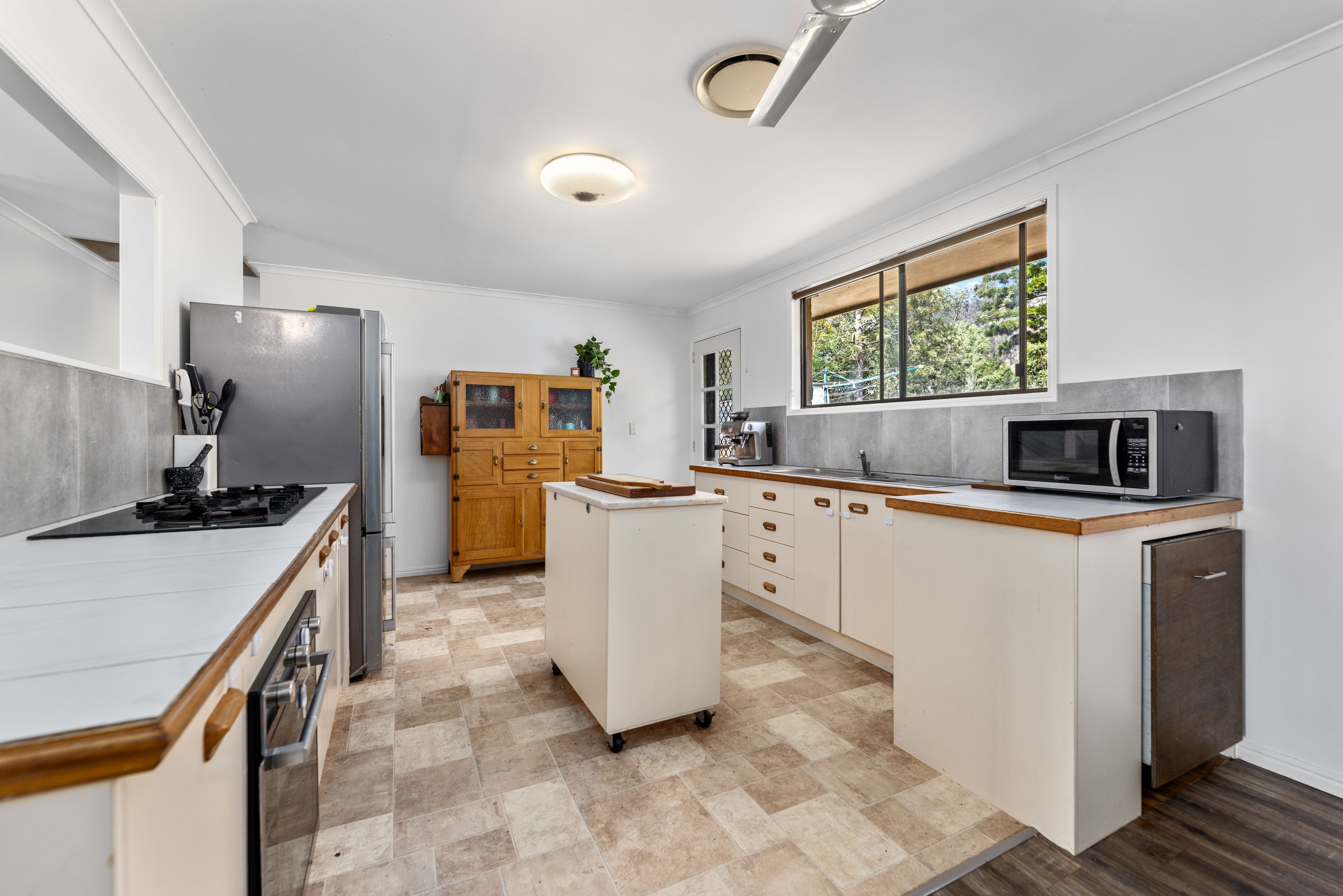 63 Myleema Road — photo 4 of 30