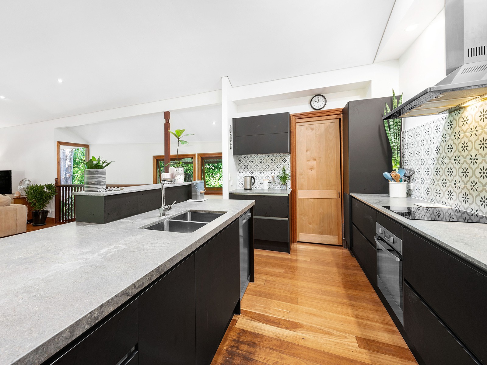 101 Hassall Street, Corinda, QLD 4075