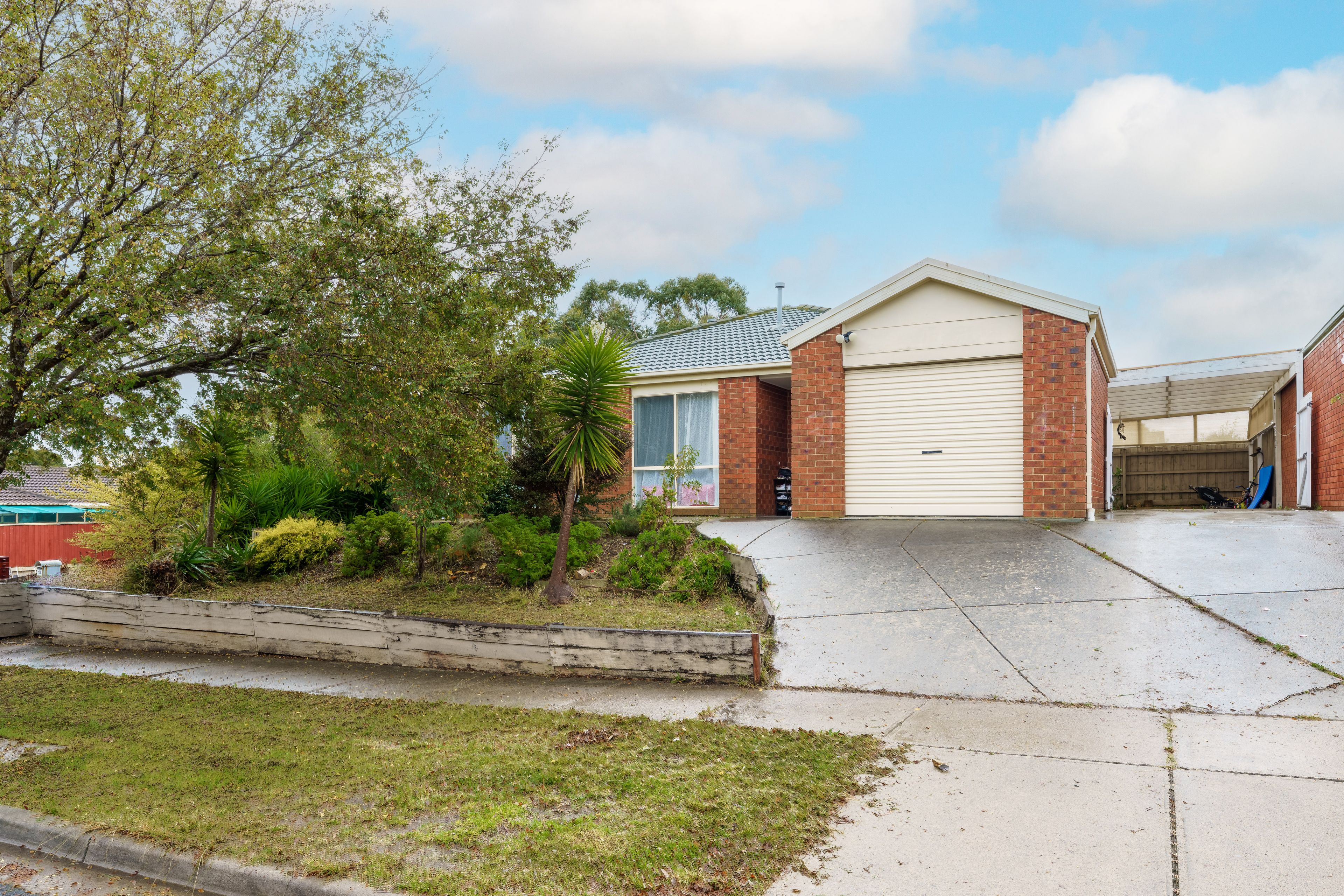 31 Bates Street, Cranbourne West, VIC 3977