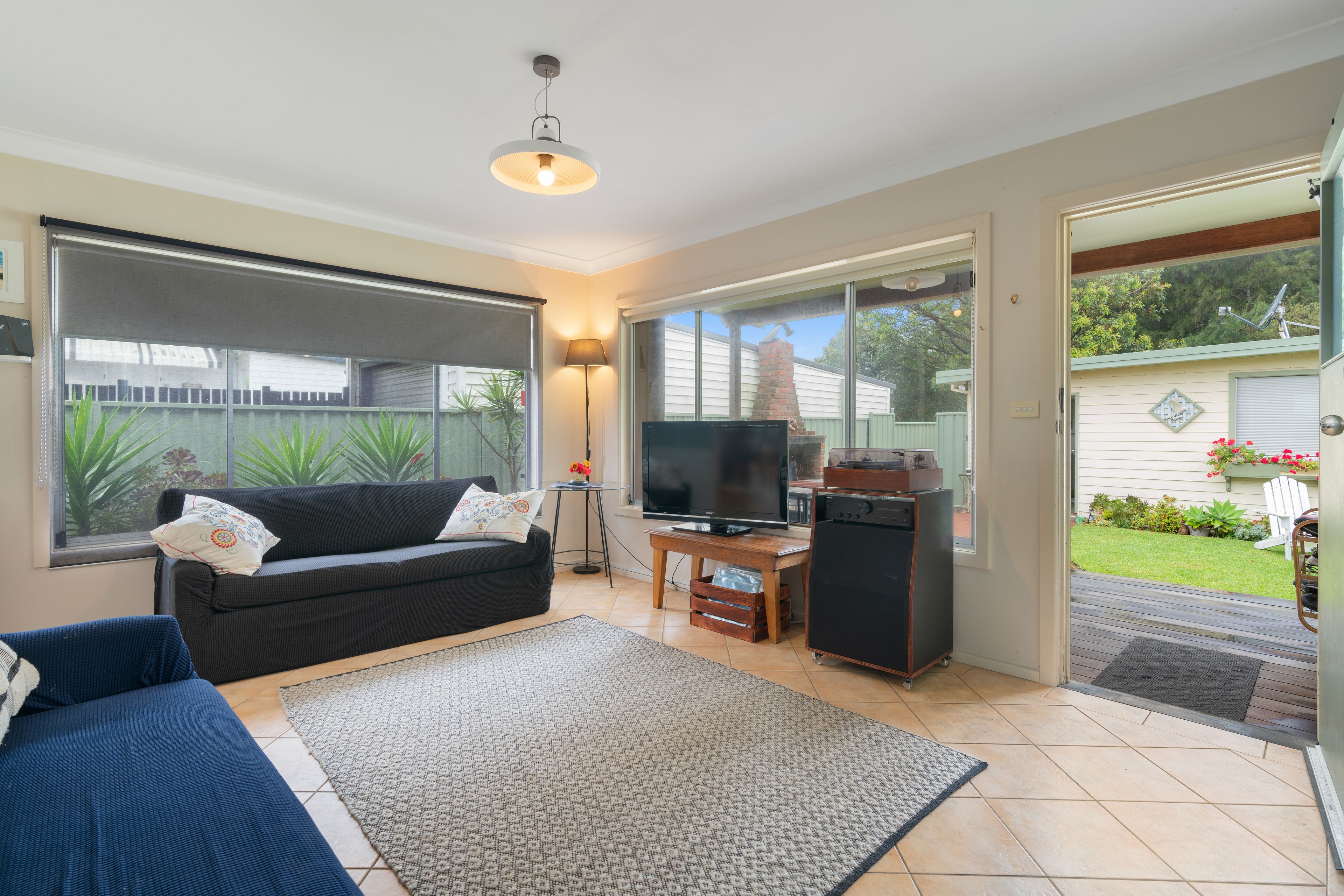 22 Eastbourne Avenue, Culburra Beach, NSW 2540 Sold Townhouse Ray