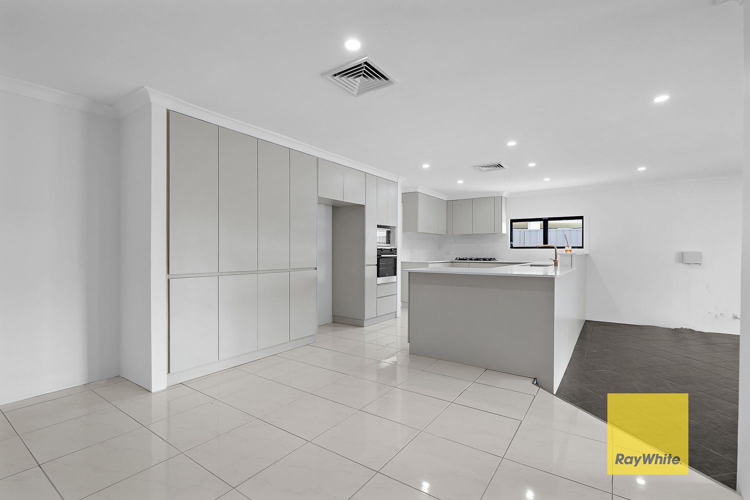 45 Ningaloo Way — photo 4 of 19