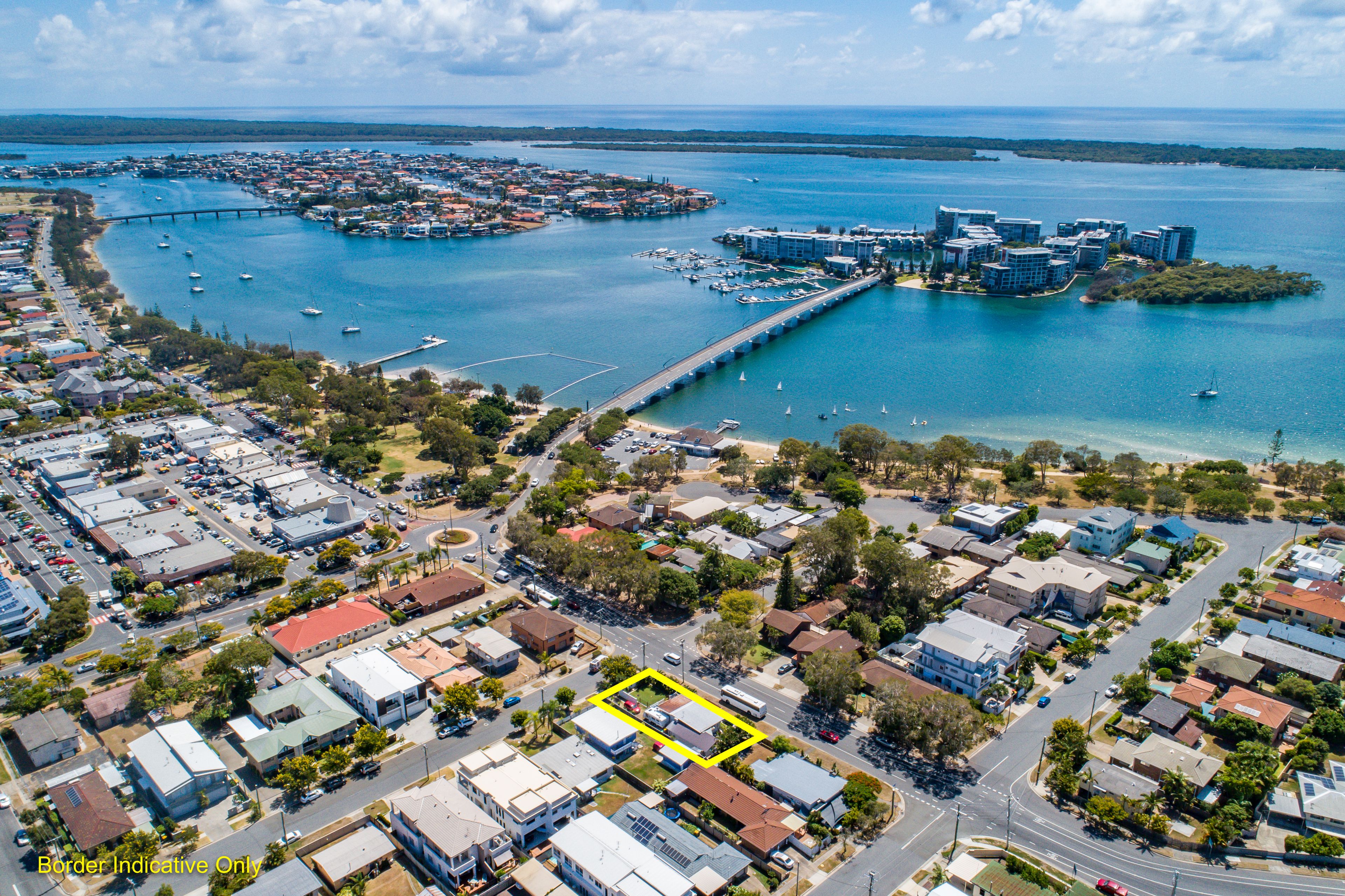 20 Milton Avenue, Paradise Point QLD 4216