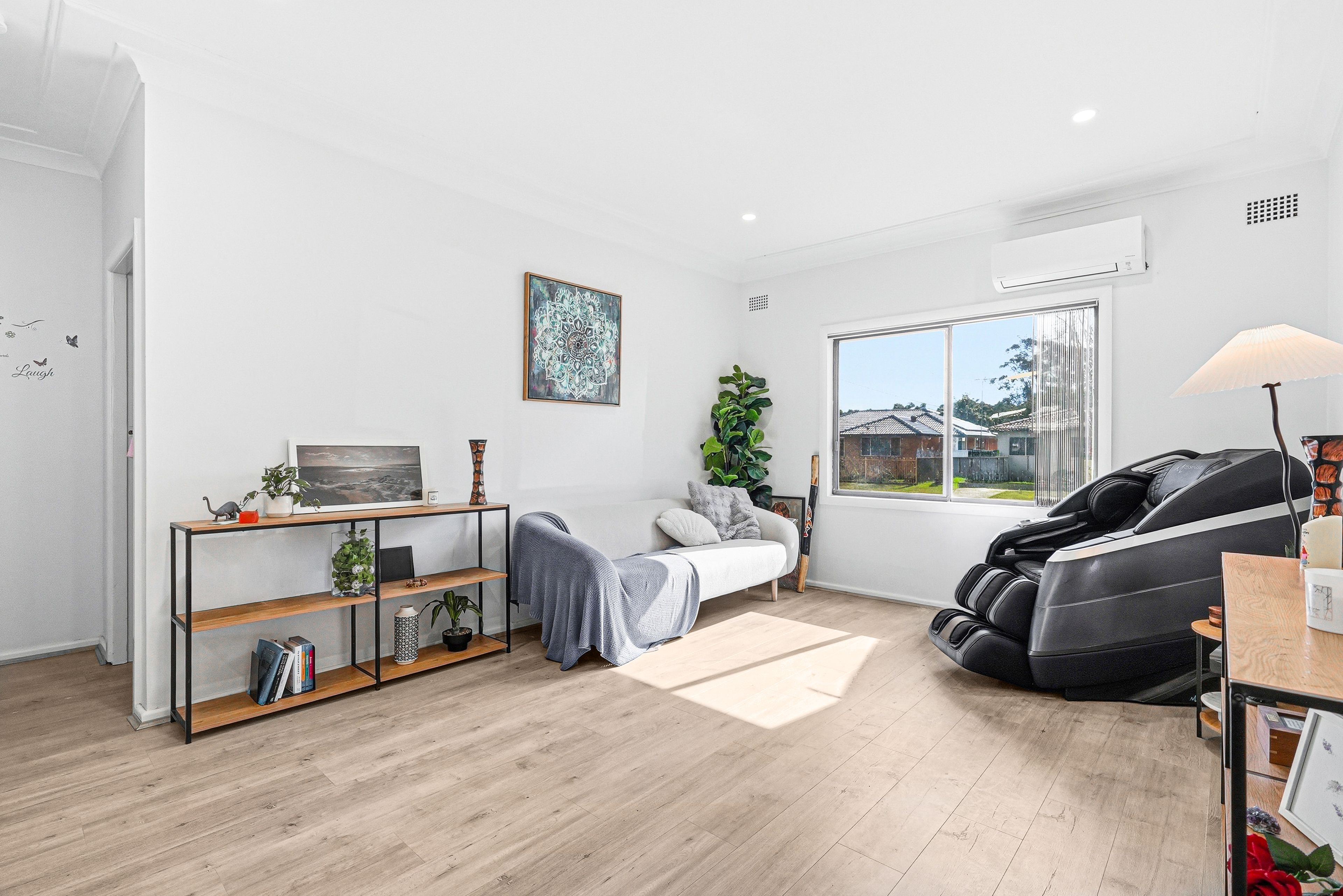 7 Jackaranda Road — photo 3 of 15