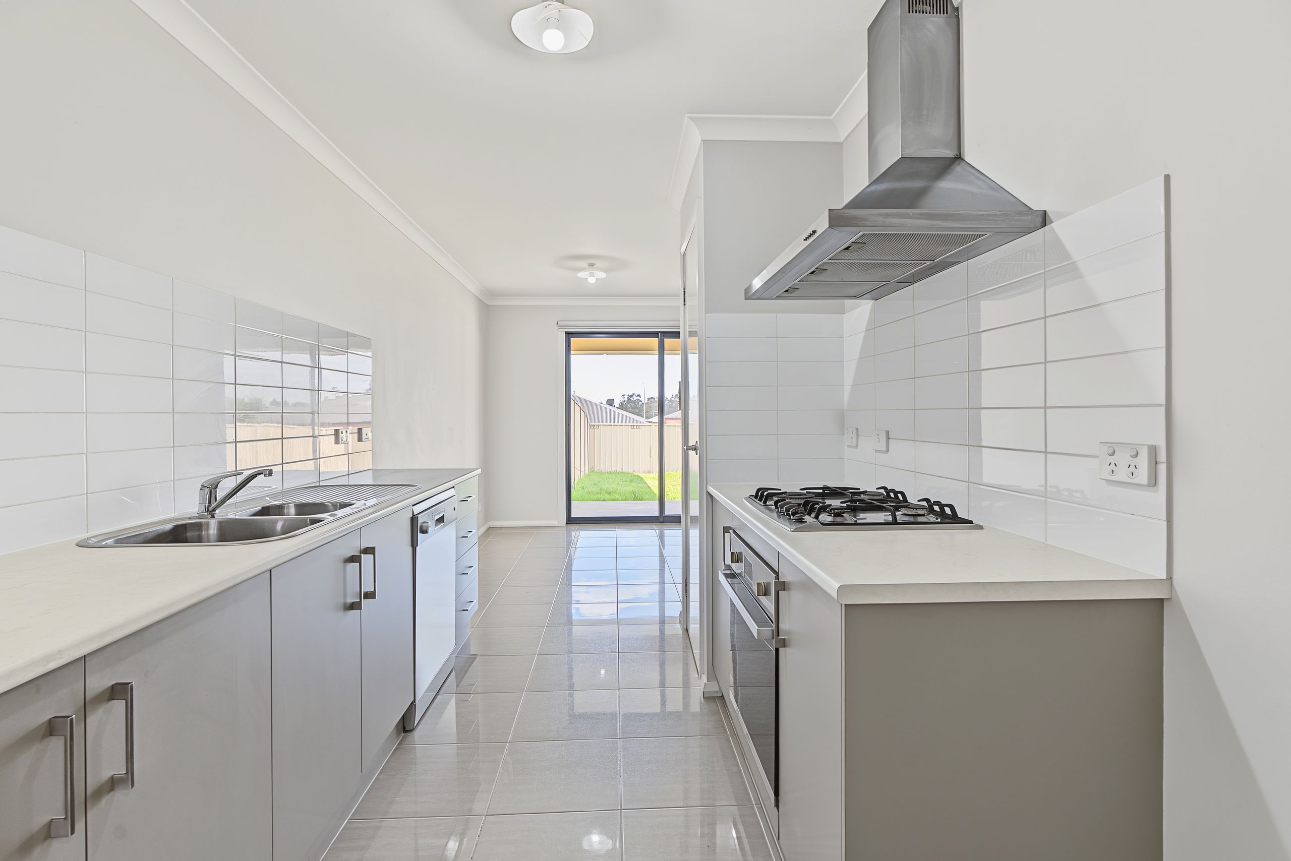 34 A Hanrahan Street — photo 3 of 10