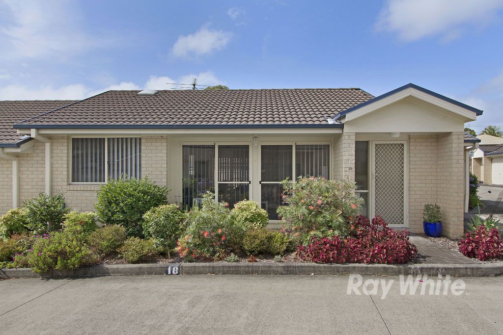 18/305 Main Road, Fennell Bay, NSW 2283