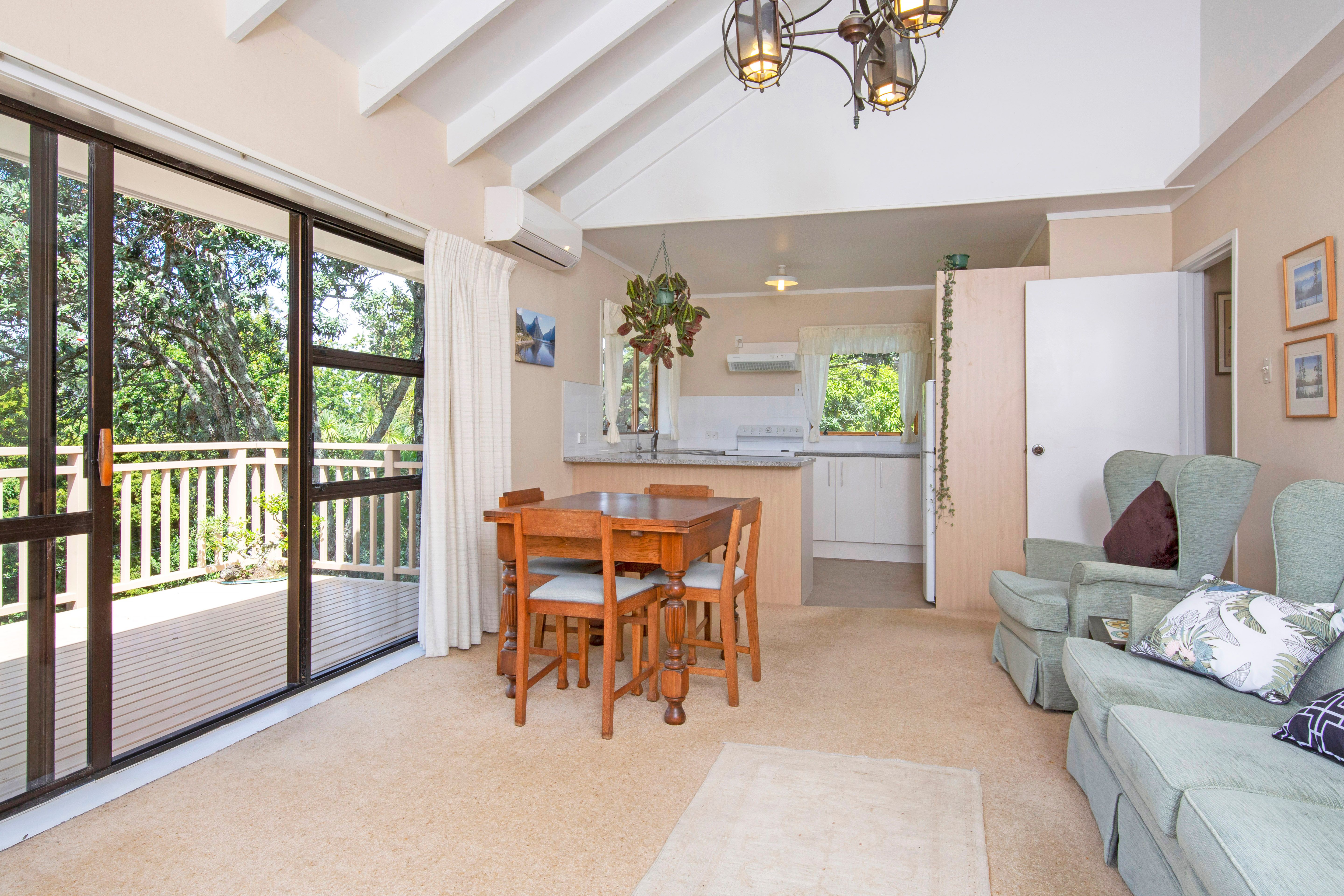 2/42 Minerva Terrace, Howick, Manukau City