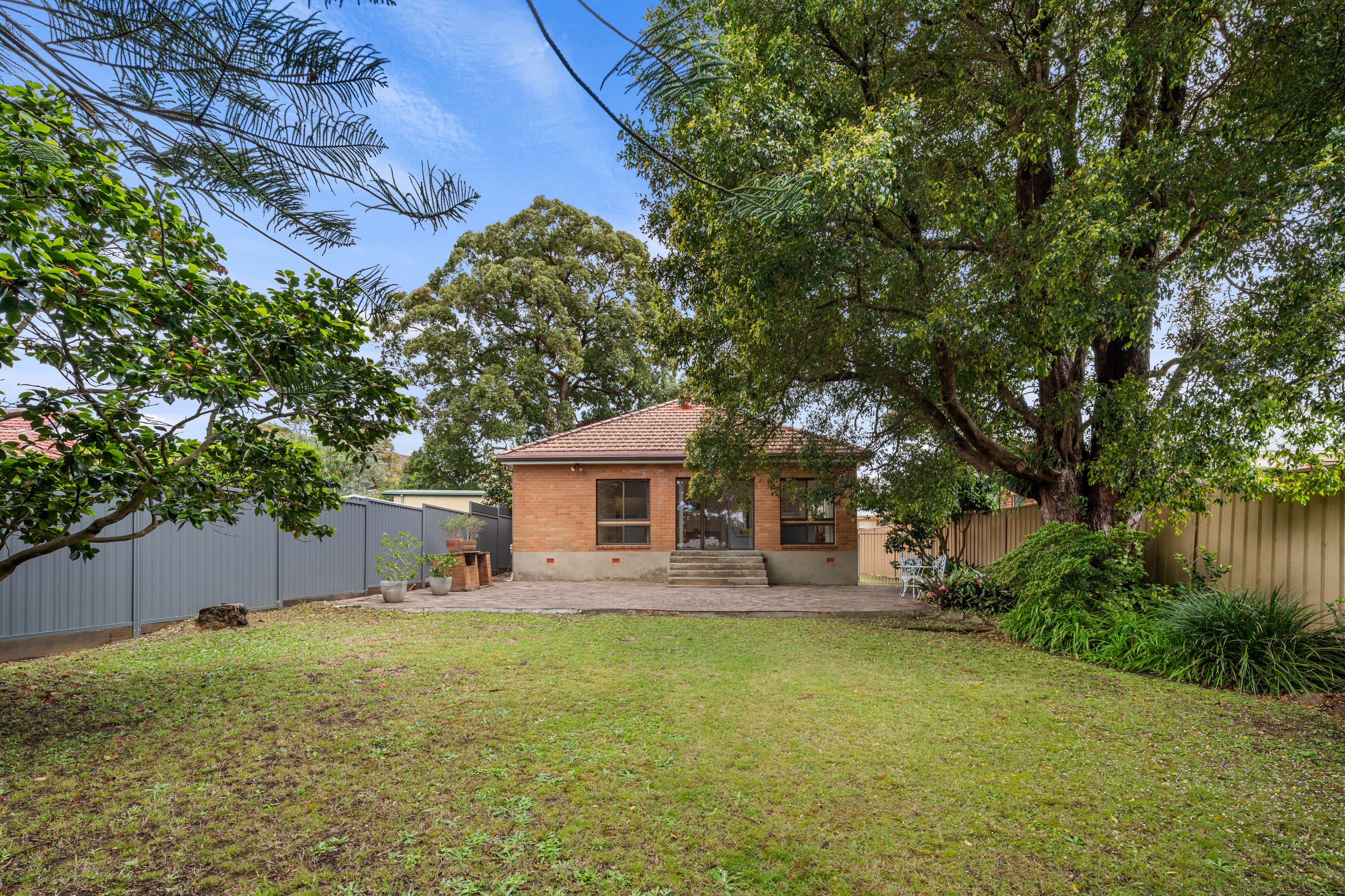62 Rosa Street — photo 4 of 14