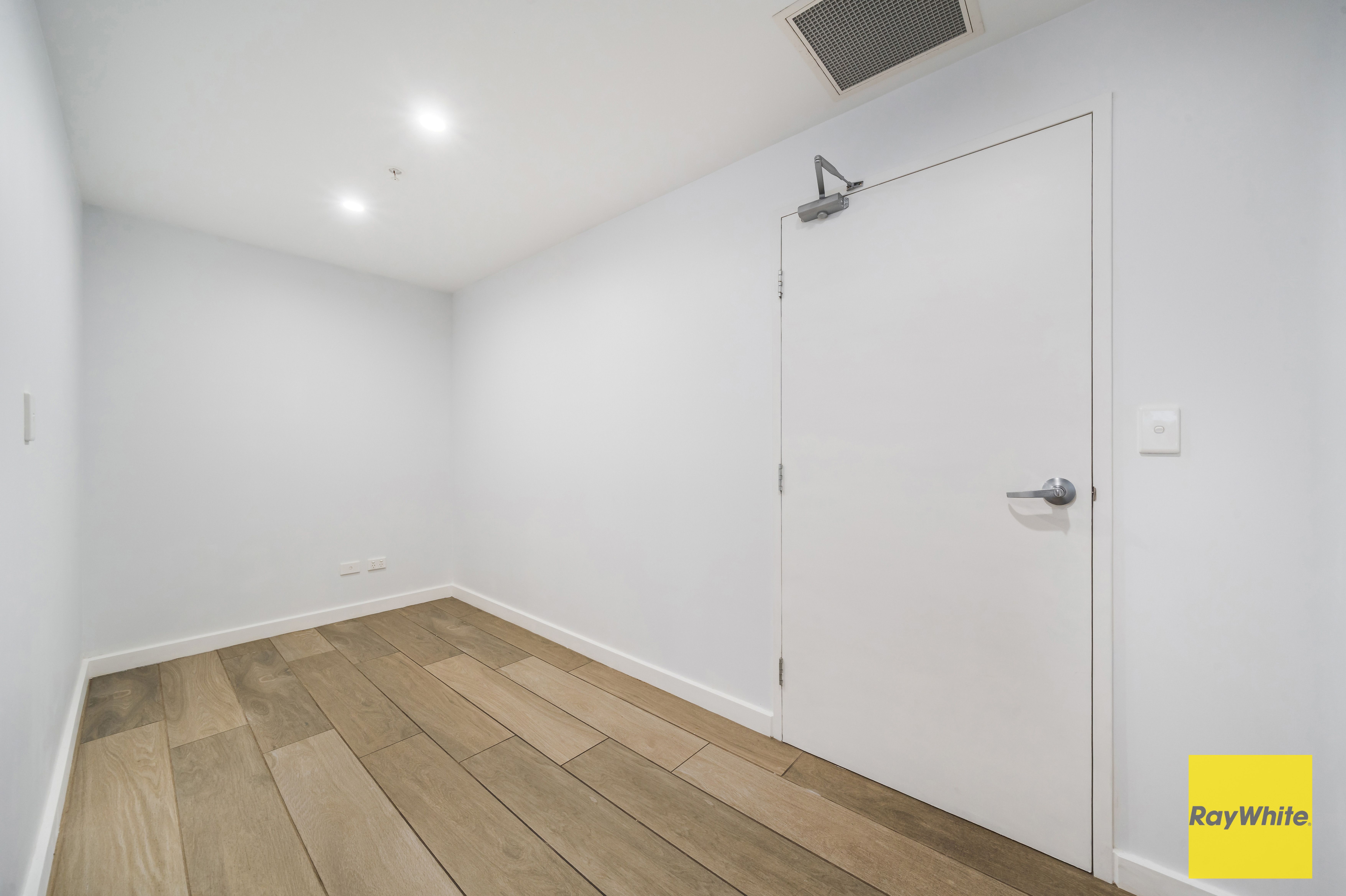 218/363 Bernera Road — photo 3 of 17