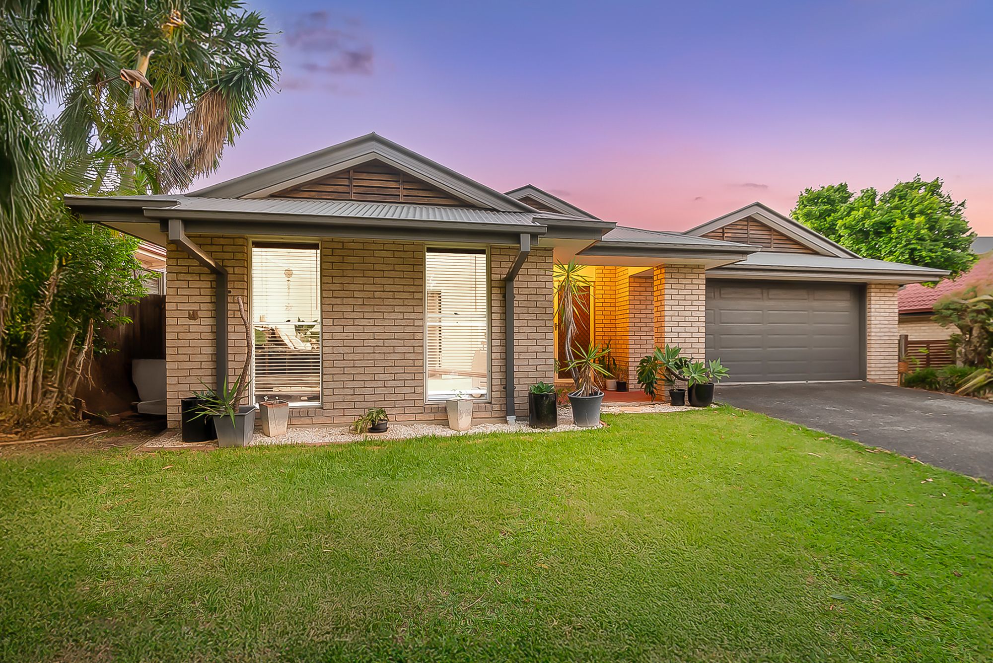 13 Rowan Street, Heathwood QLD 4110