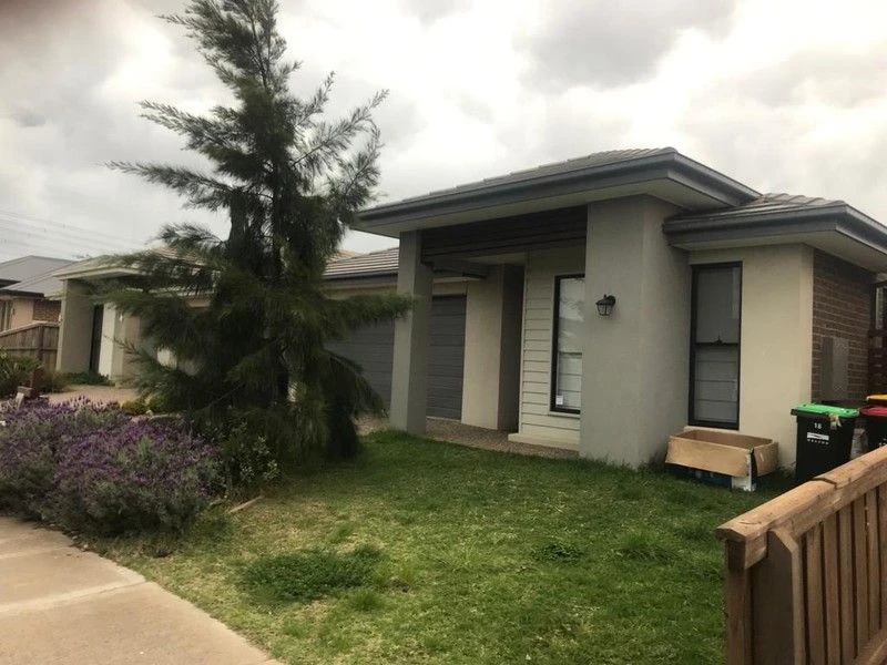 18 Eaglecrest Avenue, FRASER RISE, VIC 3336