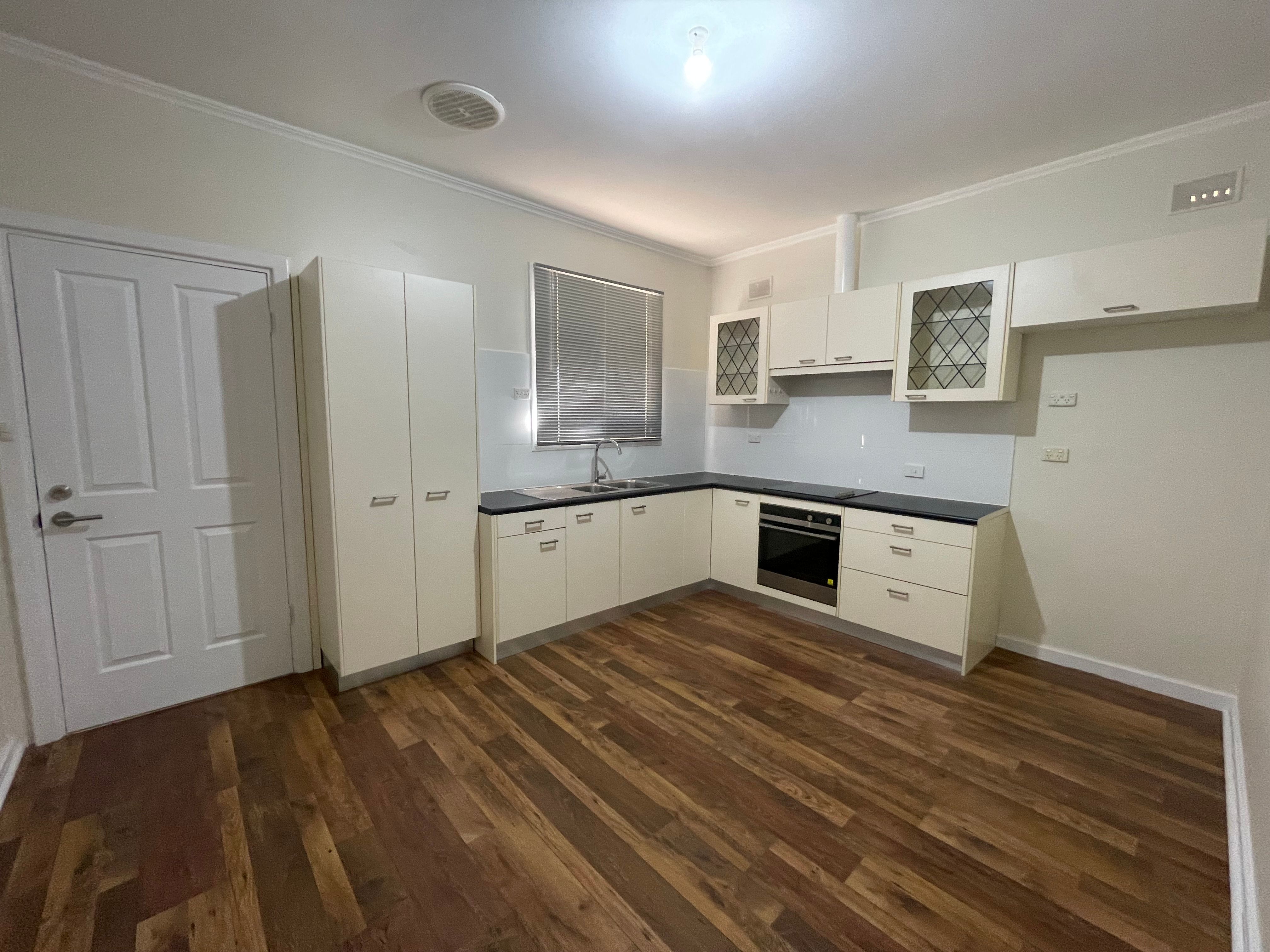 5 Brook Street — photo 7 of 12