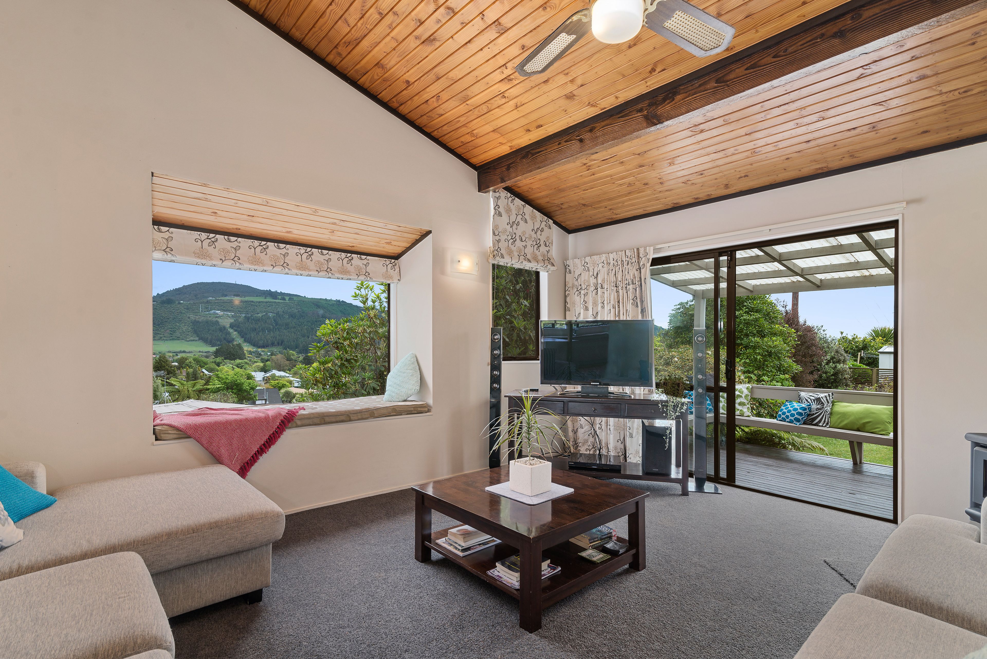49 Grand Vue Road, Kawaha Point, Rotorua District