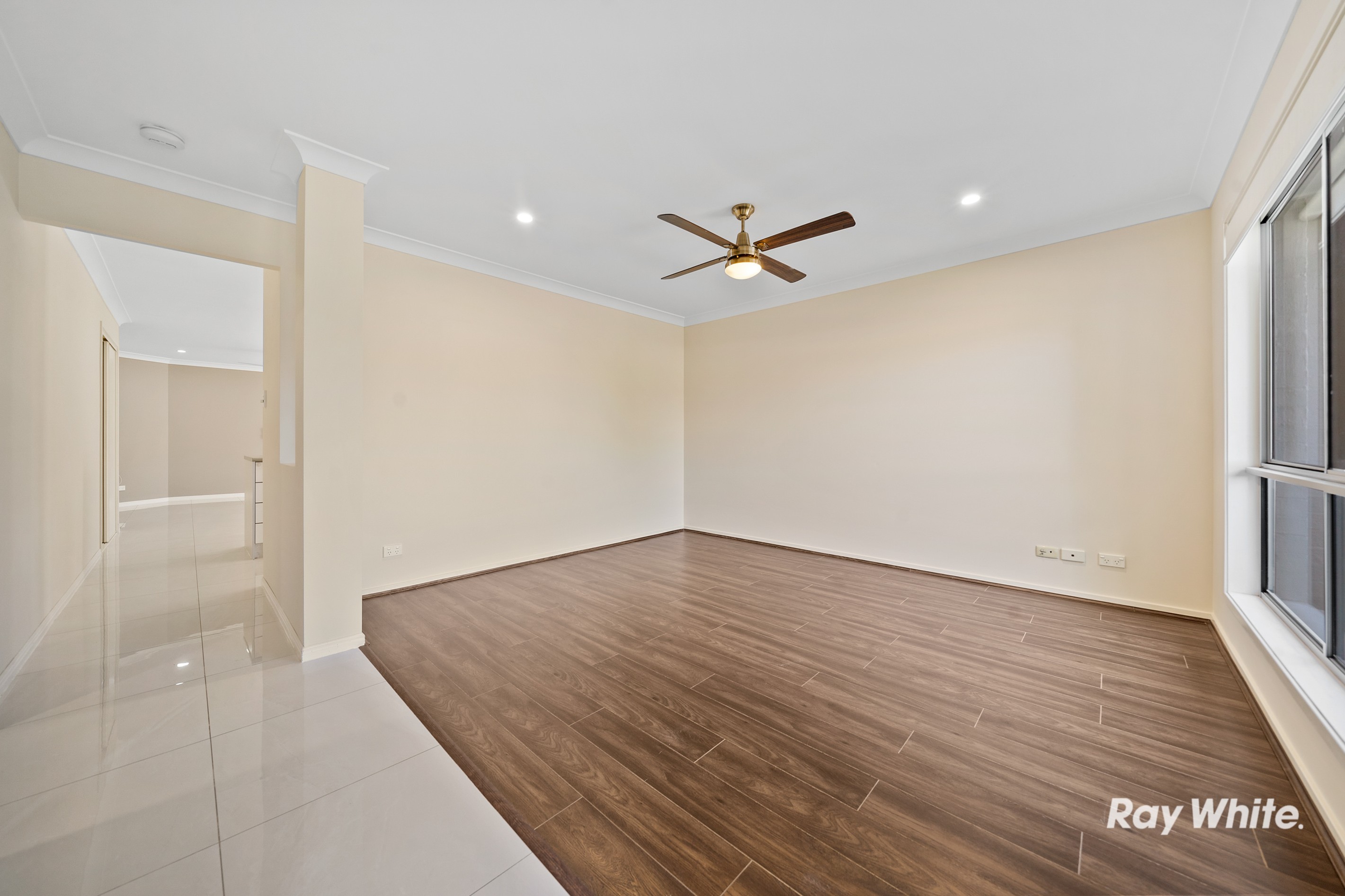 6 Tahlee Court, Regents Park, QLD 4118