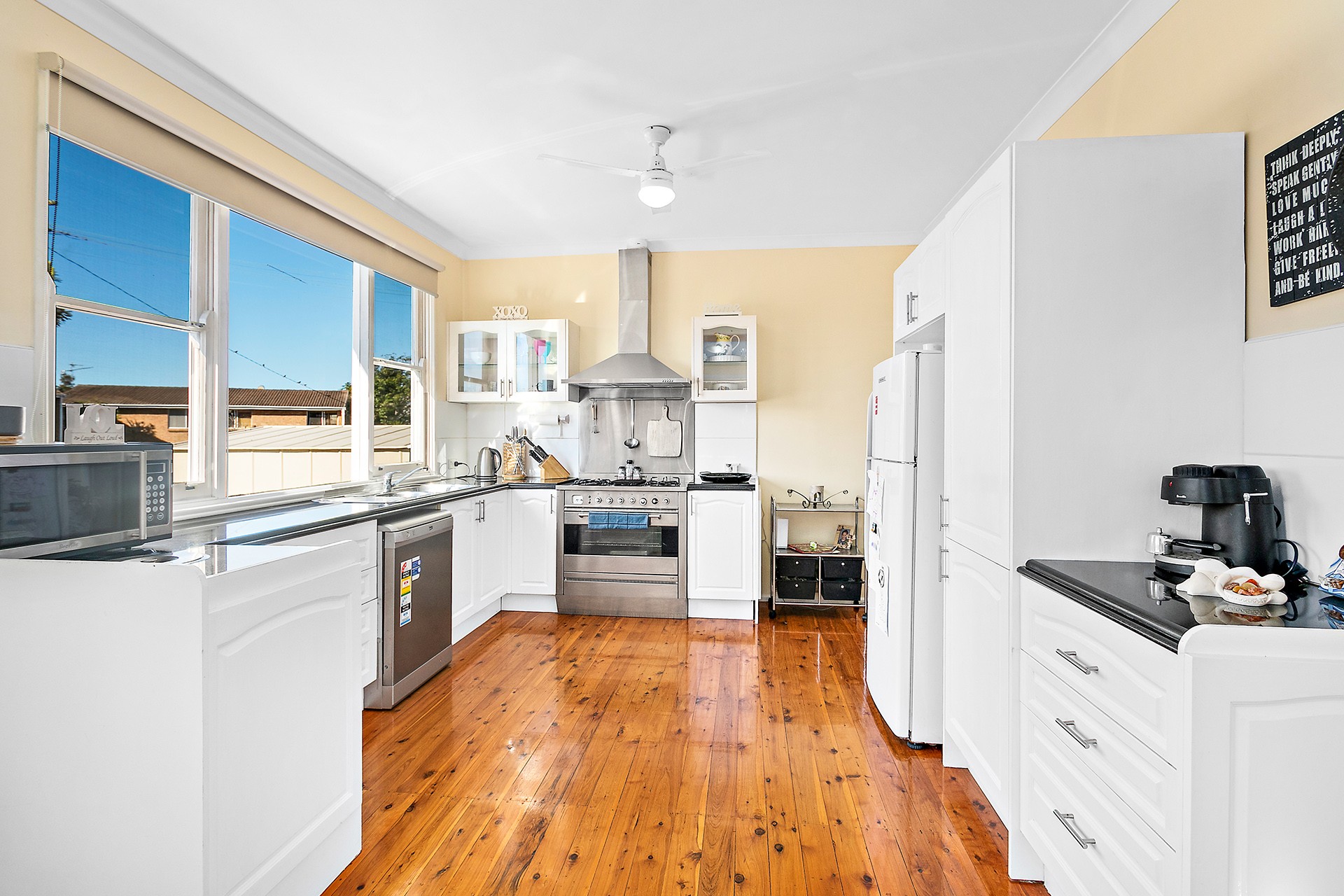 2 Ulster Avenue, Warilla, NSW 2528